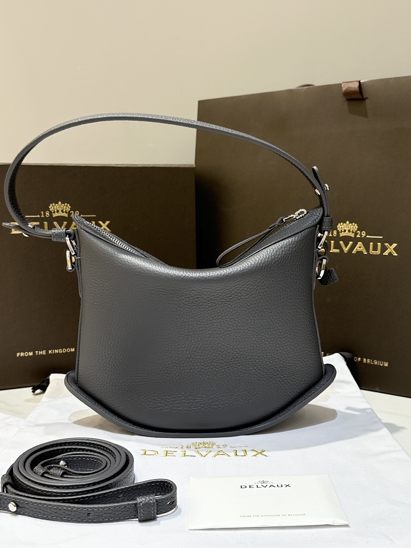 [TOP] Delvaux Pin Swing Bag Calfskin 29x9x20cm - Black - 711 Luxury