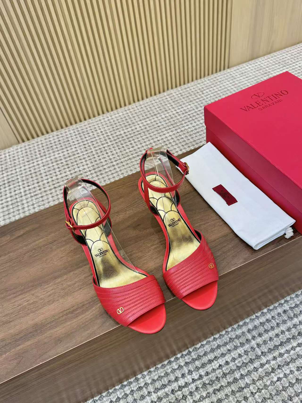 [TOP] VALENTINO High-heeled Shoes  - Red - 711 Luxury