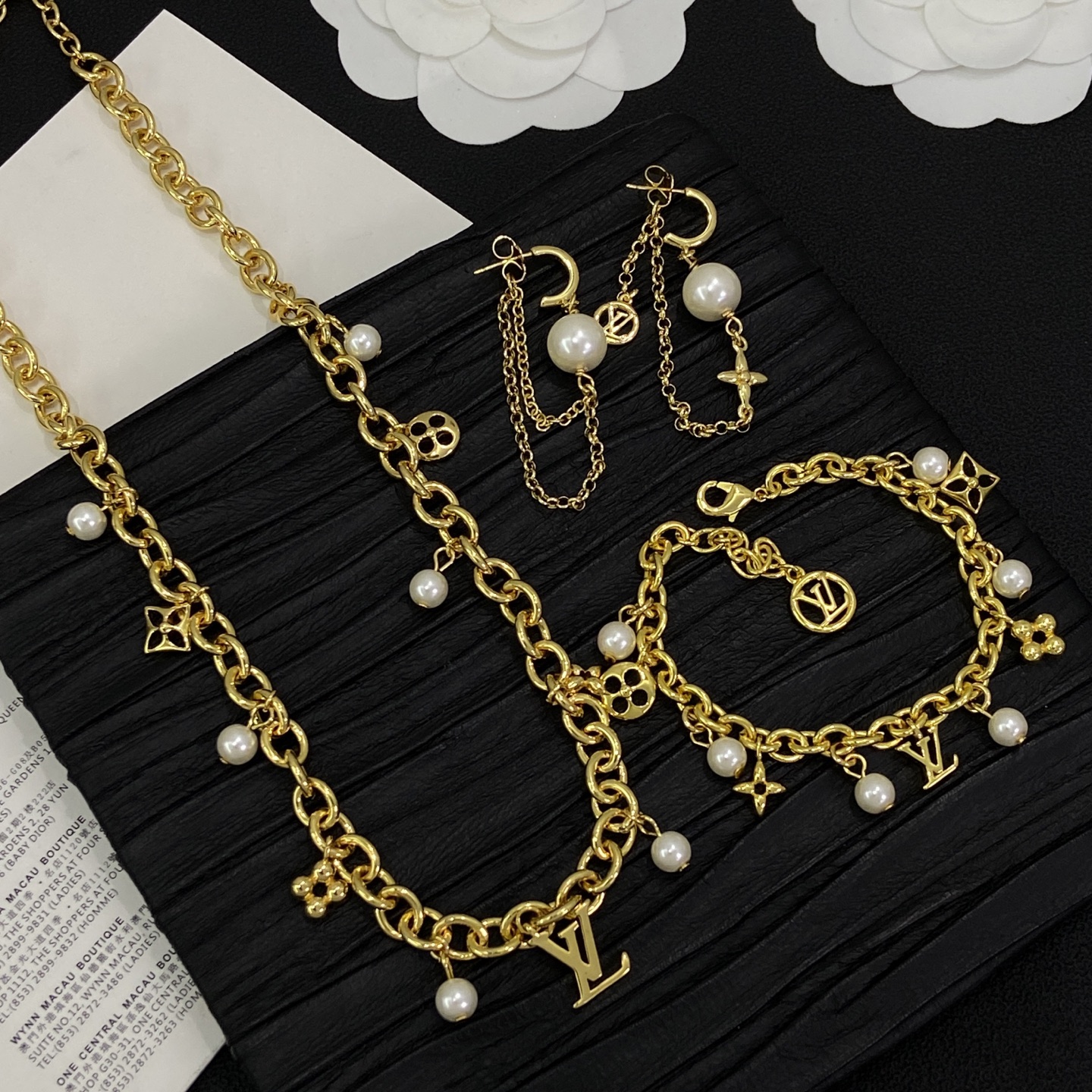 [TOP] Louis Vuitton LV Bracelet + Necklace + Earrings - Gold - 711 Luxury