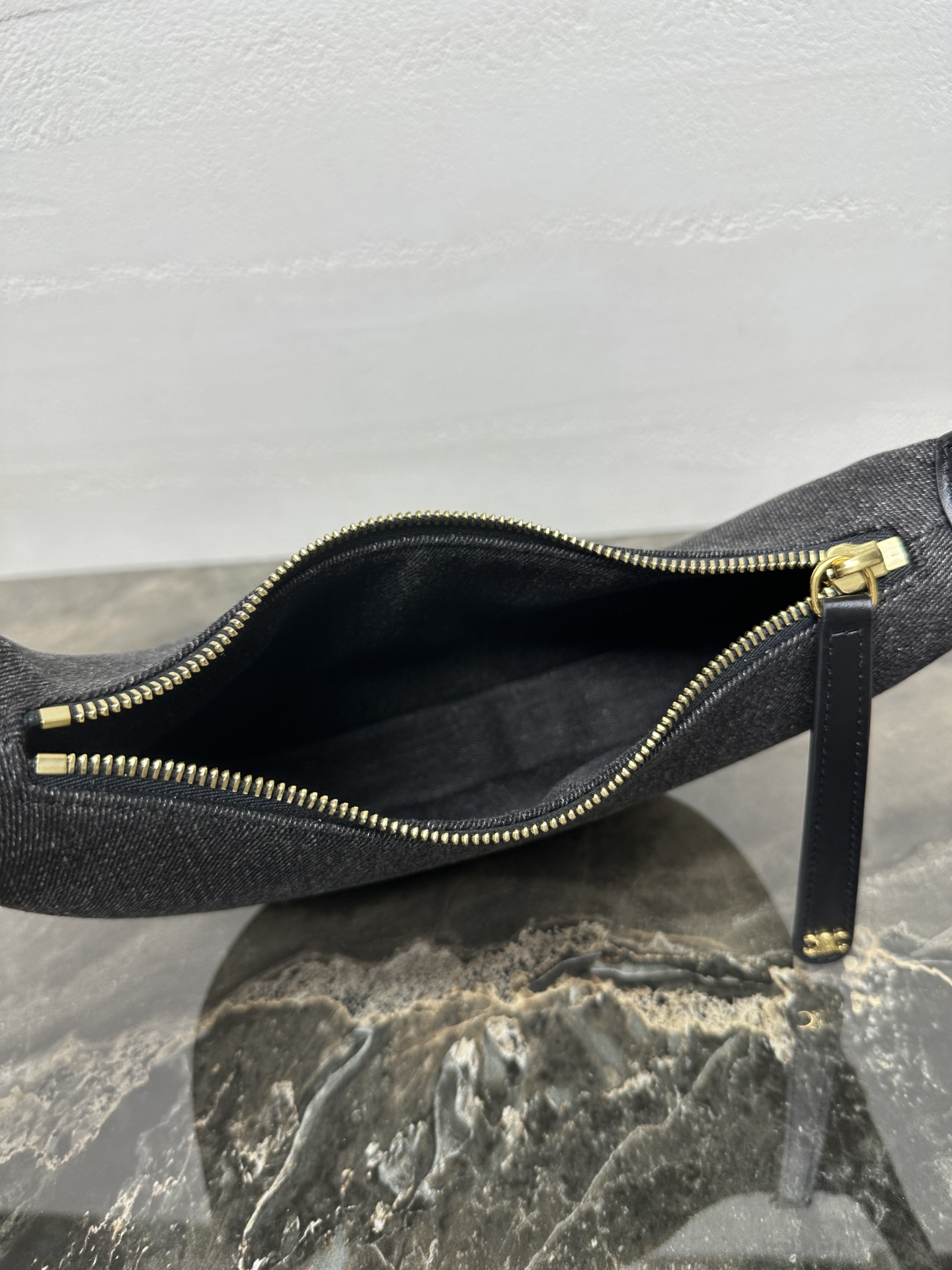 [TOP] CELINE Teen Lulu Bag Denim/Calfskin 21x24x5cm - Black