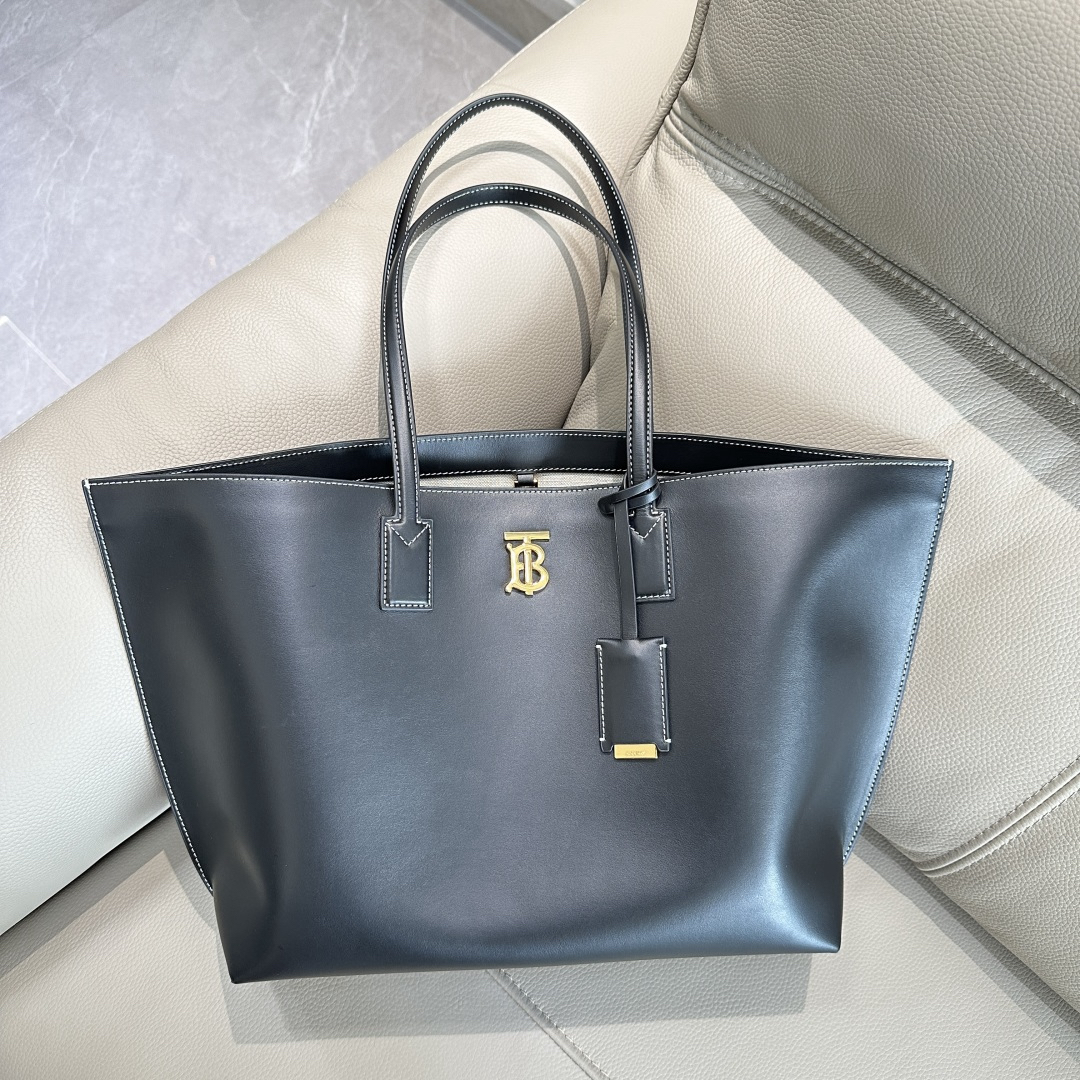 [TOP] BURBERRY Tote Bag Calfskin 34x14x28cm - Black - 711 Luxury