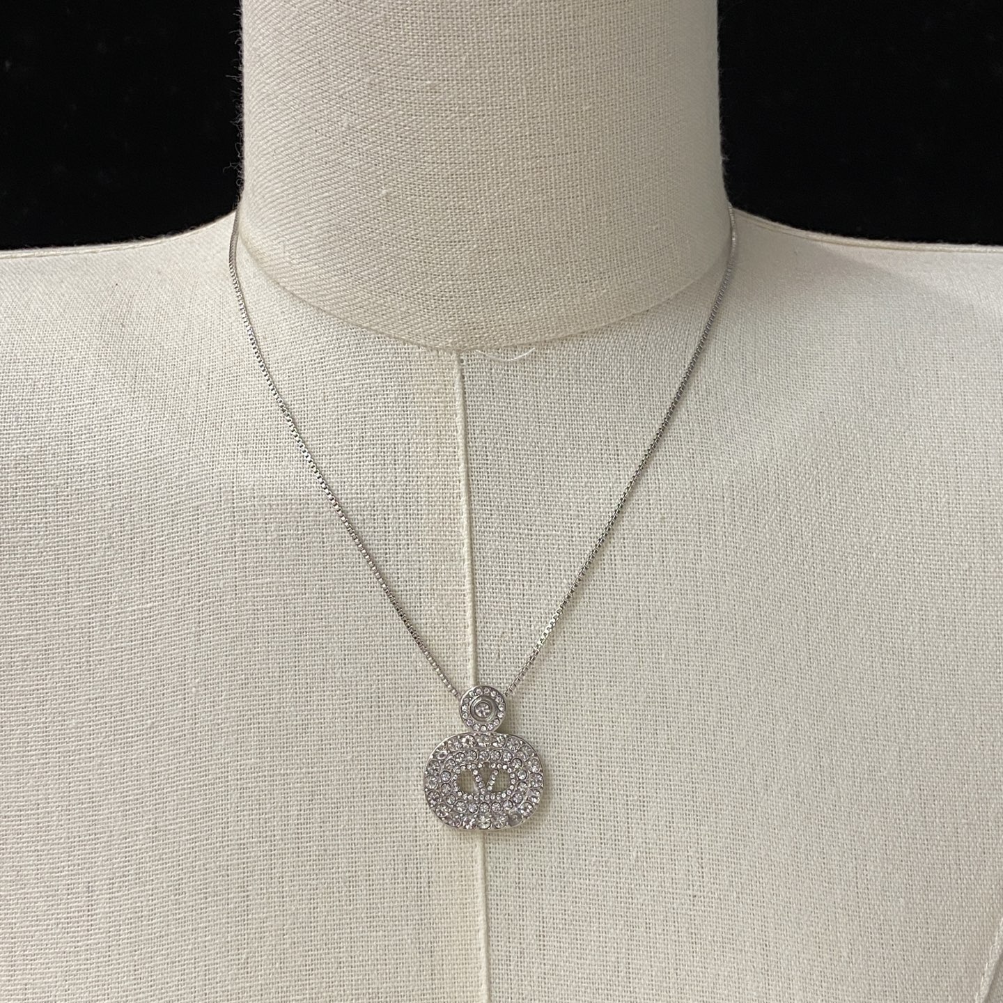 [TOP] VALENTINO Necklace - 2 Colors - 711 Luxury