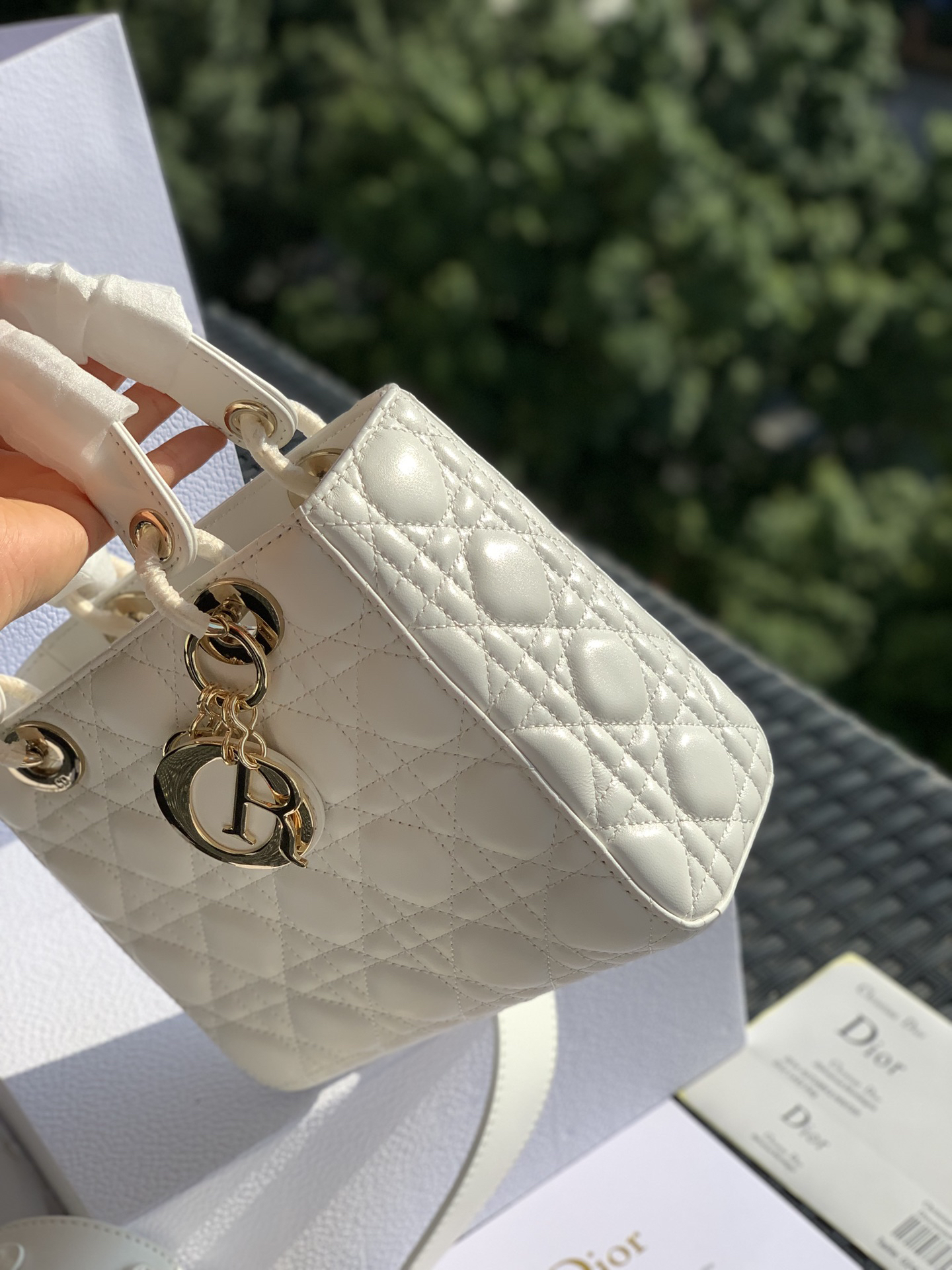 [TOP] Christian Dior Lady Dior Bag Lambskin 20x16.5x8cm - White