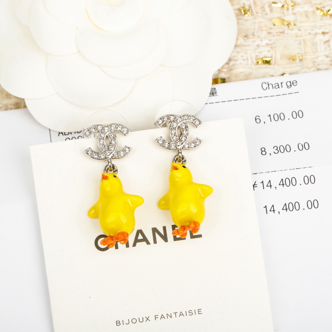 [TOP] CHANEL Earrings - Yellow