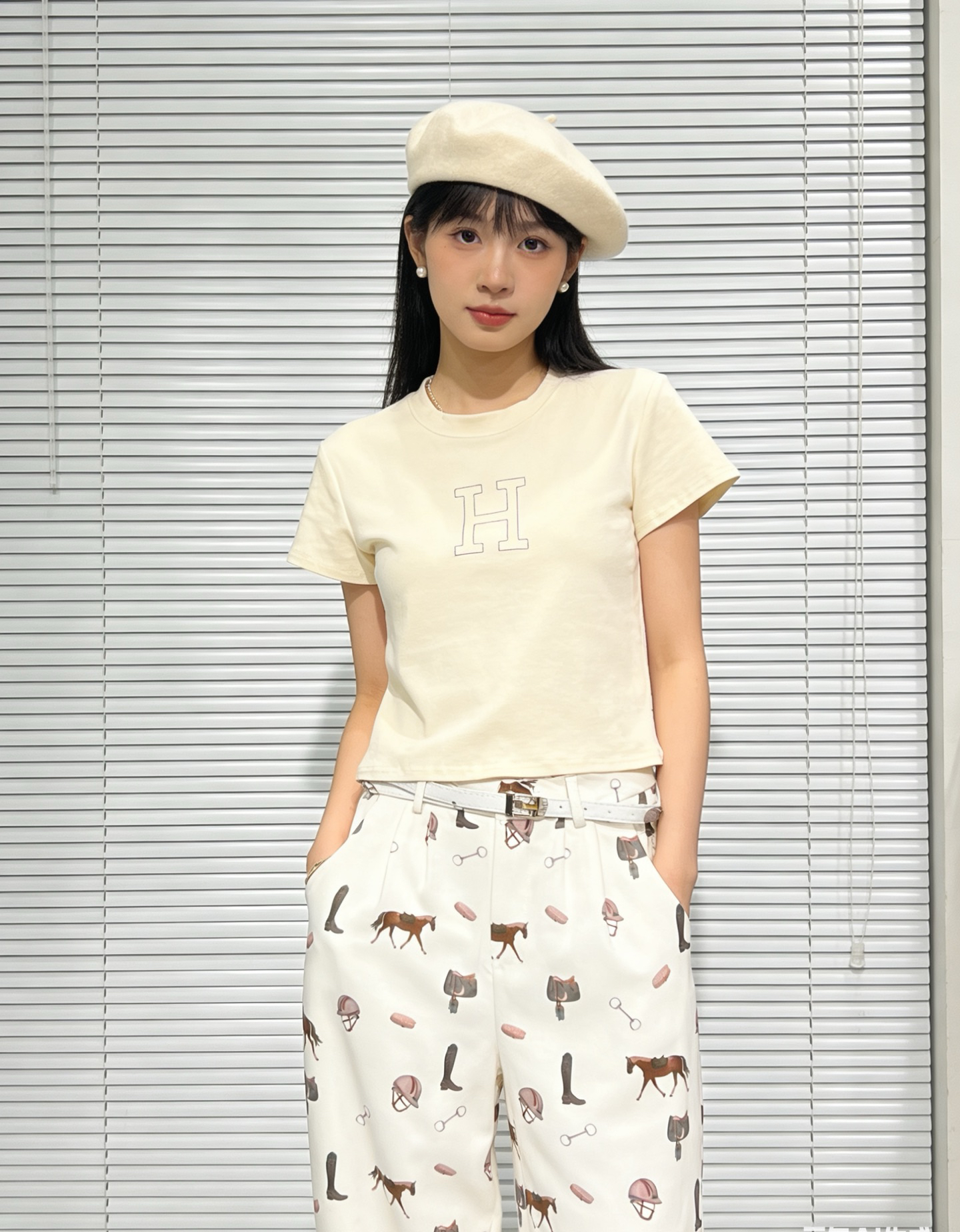[TOP] HERMES Short-Sleeve T-Shirt -  Beige