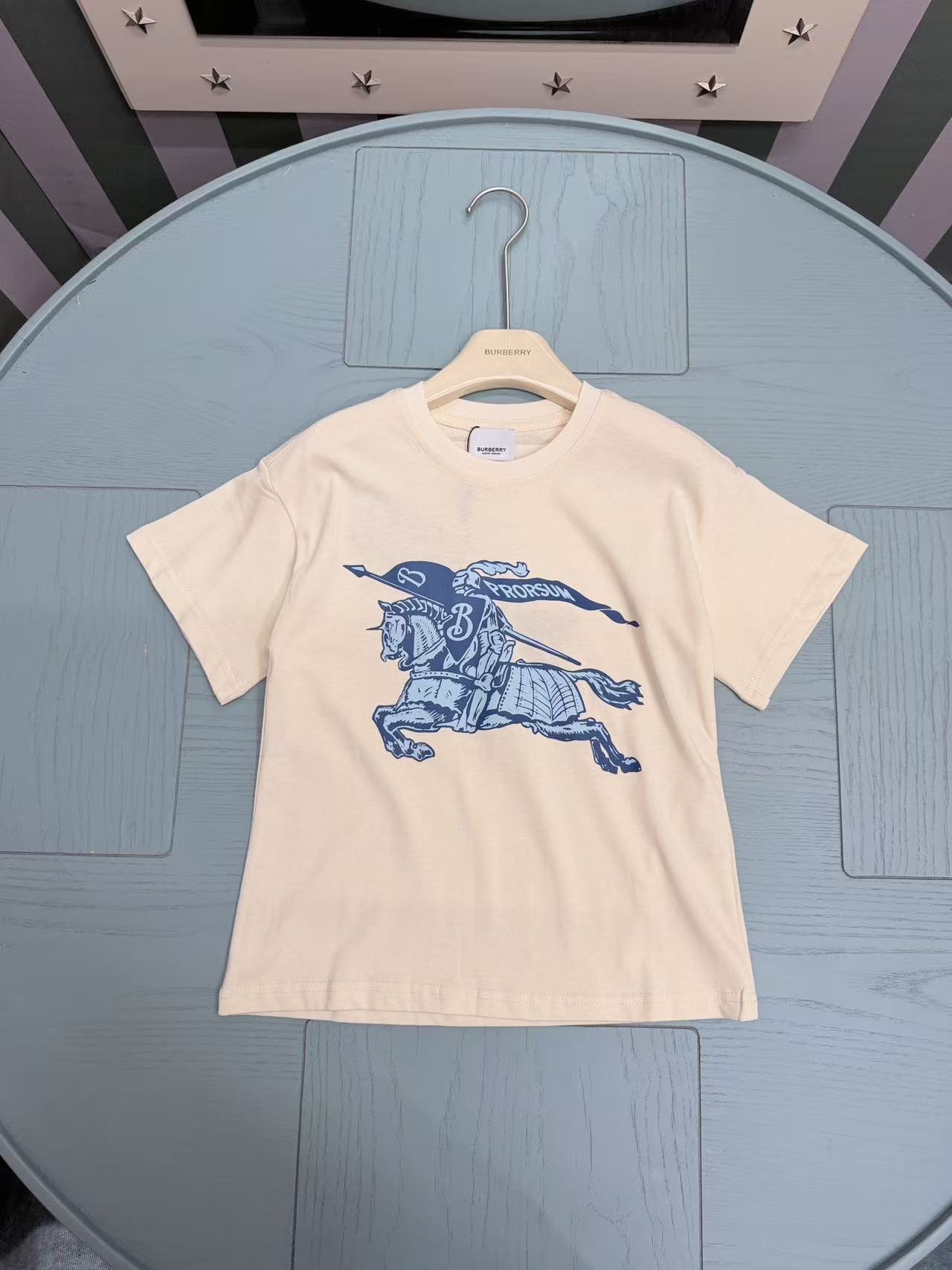 Burberry Unisex Kids Cream Big Equestrian Knight Print Combed Cotton Crew Neck Short Sleeve T-Shirt Boys Girls Sizes 100-160
