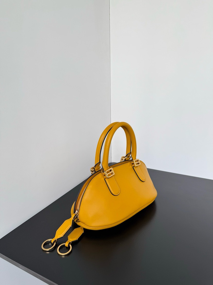 [TOP] BALENCIAGA Bolero Bag 30x13.5x10cm - Yellow
