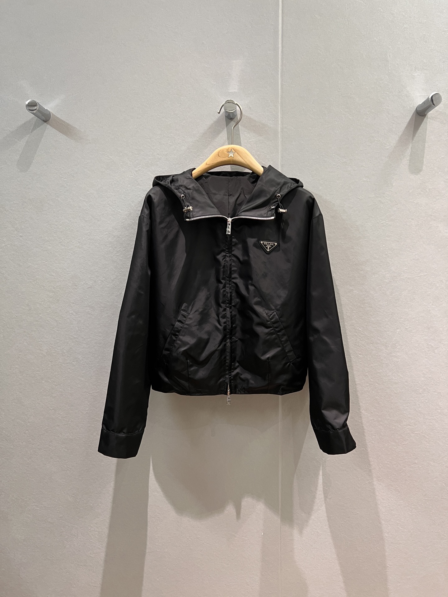 [TOP] PRADA Nylon Hooded Jacket - Black