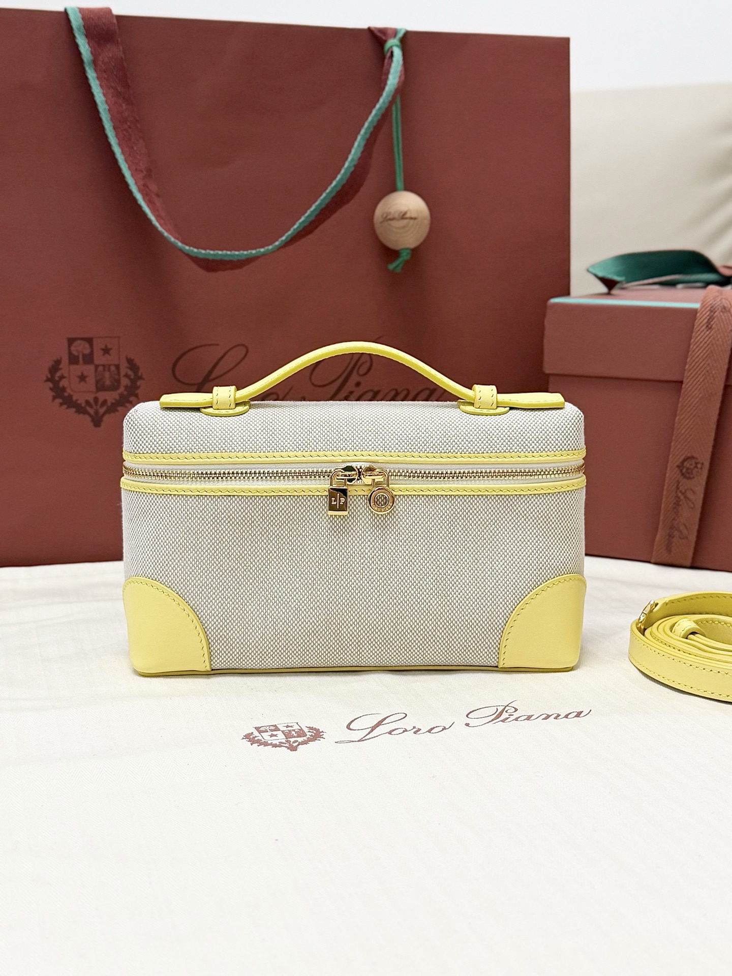 [TOP] Loro Piana Extra Bag  L19 Handbag 19 x 12 x 7cm - Yellow - 711 Luxury