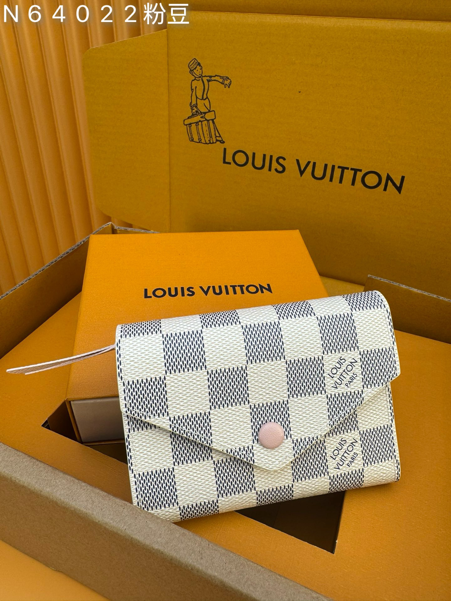 [TOP] Louis Vuitton LV Victorine Wallet Damier Azur 11x8x2.5cm - White - 711 Luxury