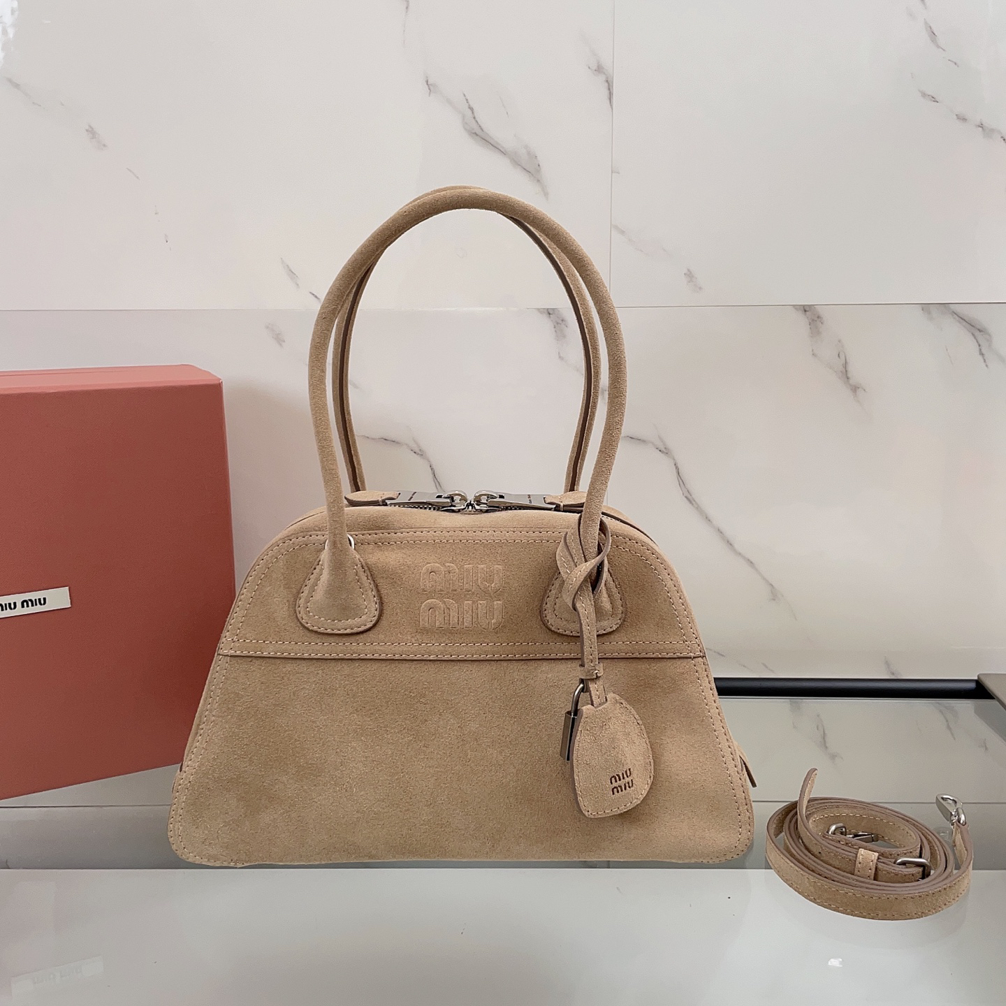 [TOP] Miu Miu Vivant Handbag 32X19.5X11CM - Khaki - 711 Luxury