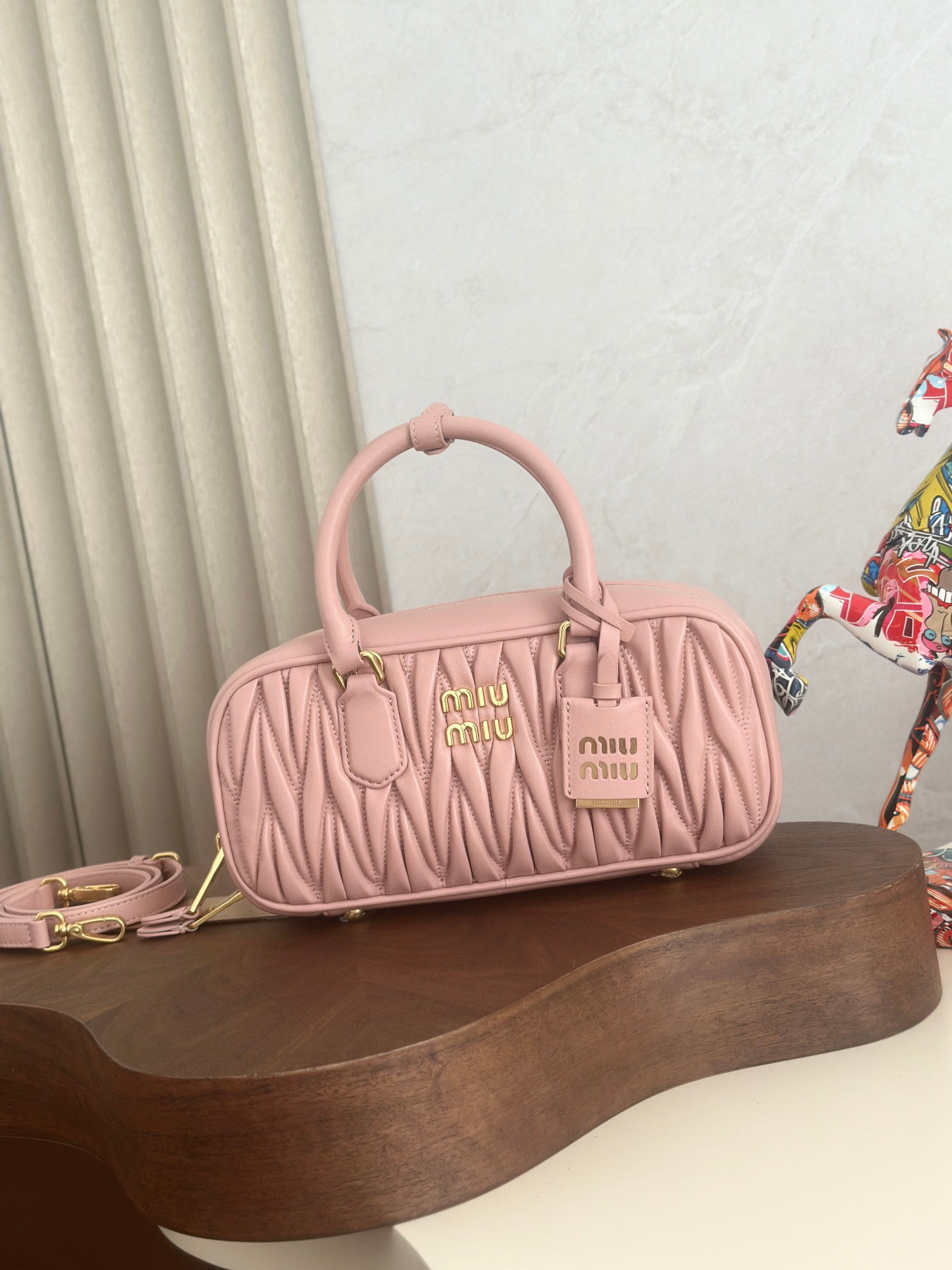 [TOP] Miu Miu Bowling Bag Lambskin 27x12x9cm - Pink - 711 Luxury