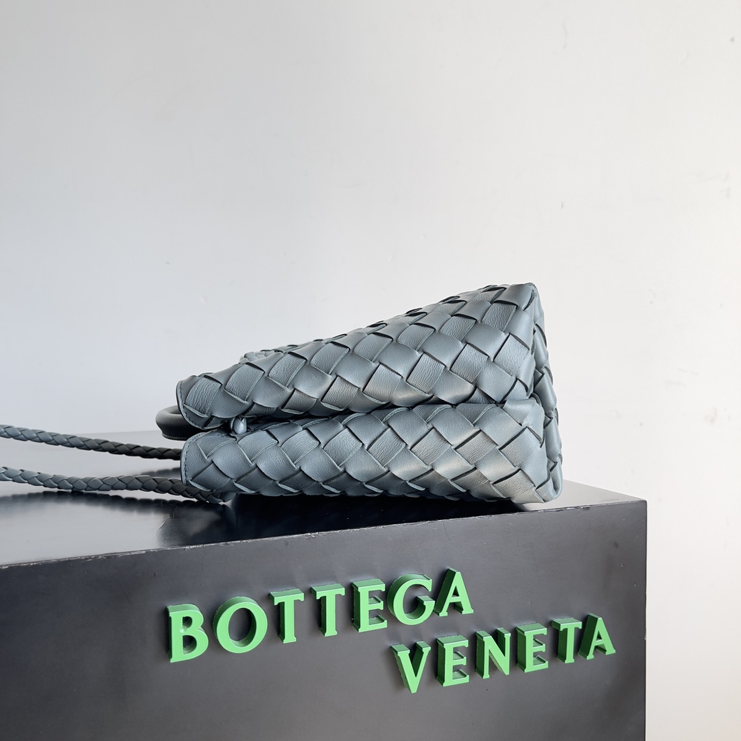 [TOP] Bottega Veneta BV Andiamo Bag Lambskin 25x22x10.5cm - Blue - 711 Luxury