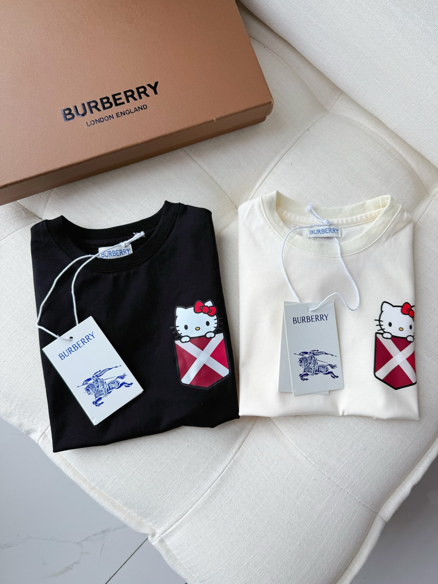 Burberry Unisex Kids Hello Kitty Shield Logo Crew Neck Cotton Short Sleeve T-Shirt Boys Girls Sizes 68-160