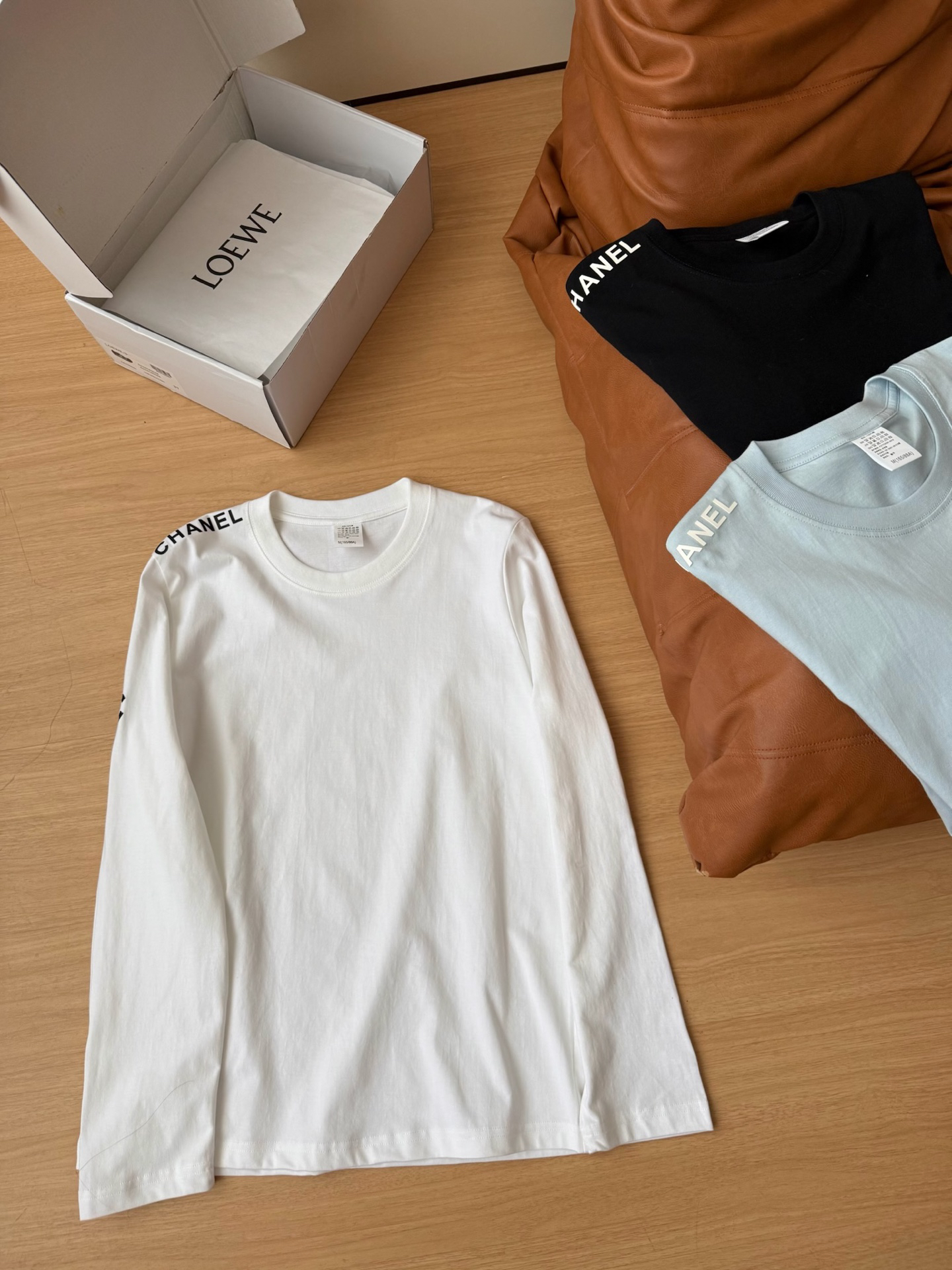 [TOP] CHANEL Long-Sleeve T-Shirt - 3 Color