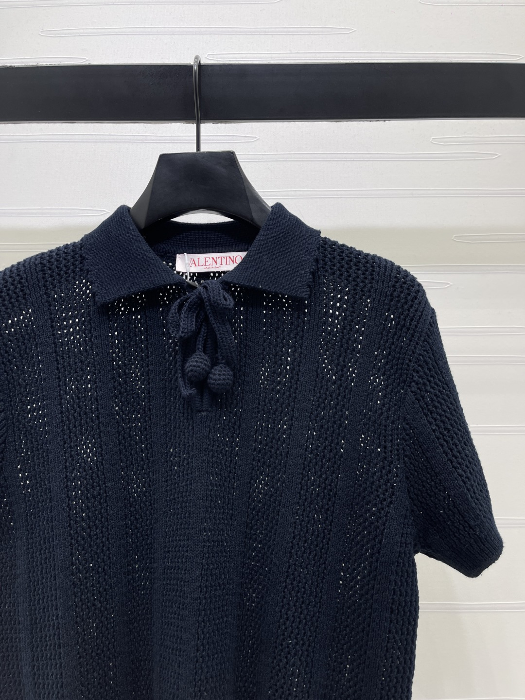 [TOP] VALENTINO Hollow-out Collar Knit Short-sleeved T-shirt - Blue