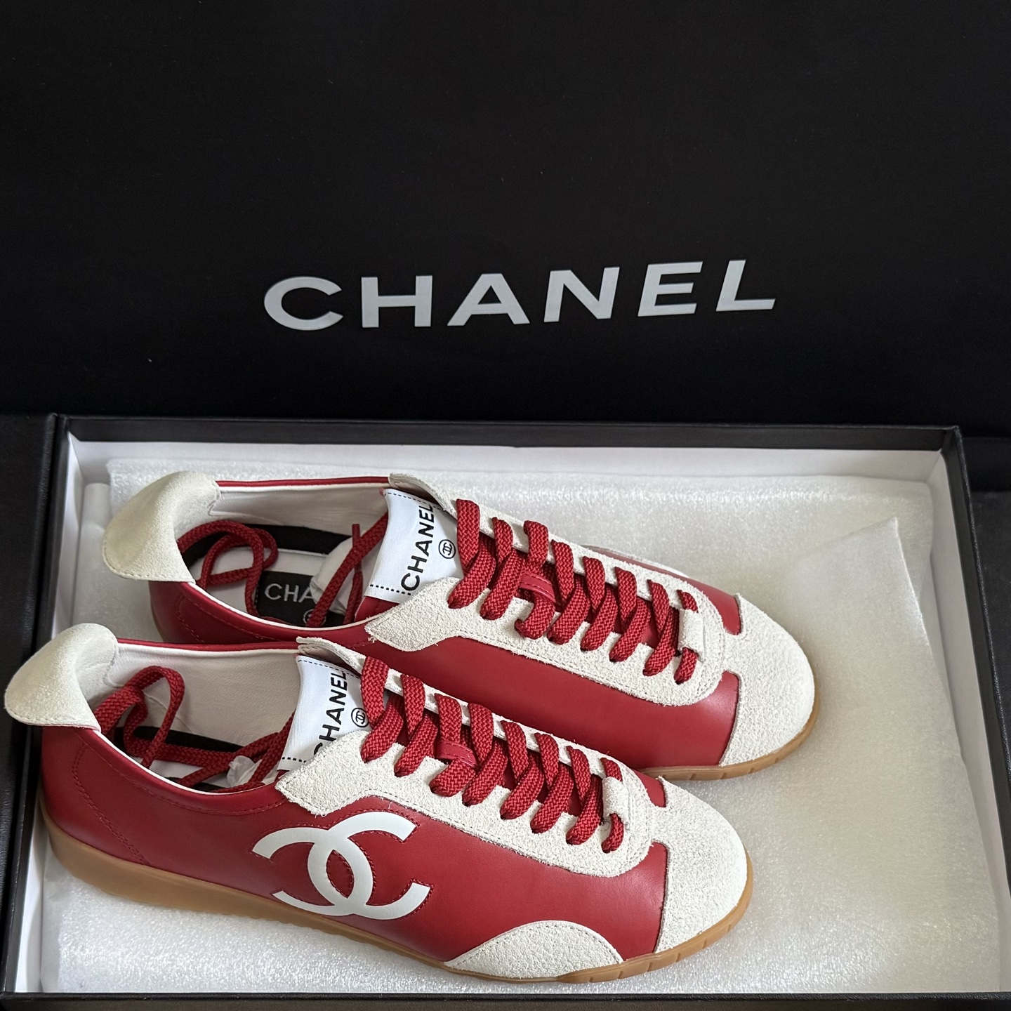 [TOP] CHANEL Sneakers - Red - 711 Luxury
