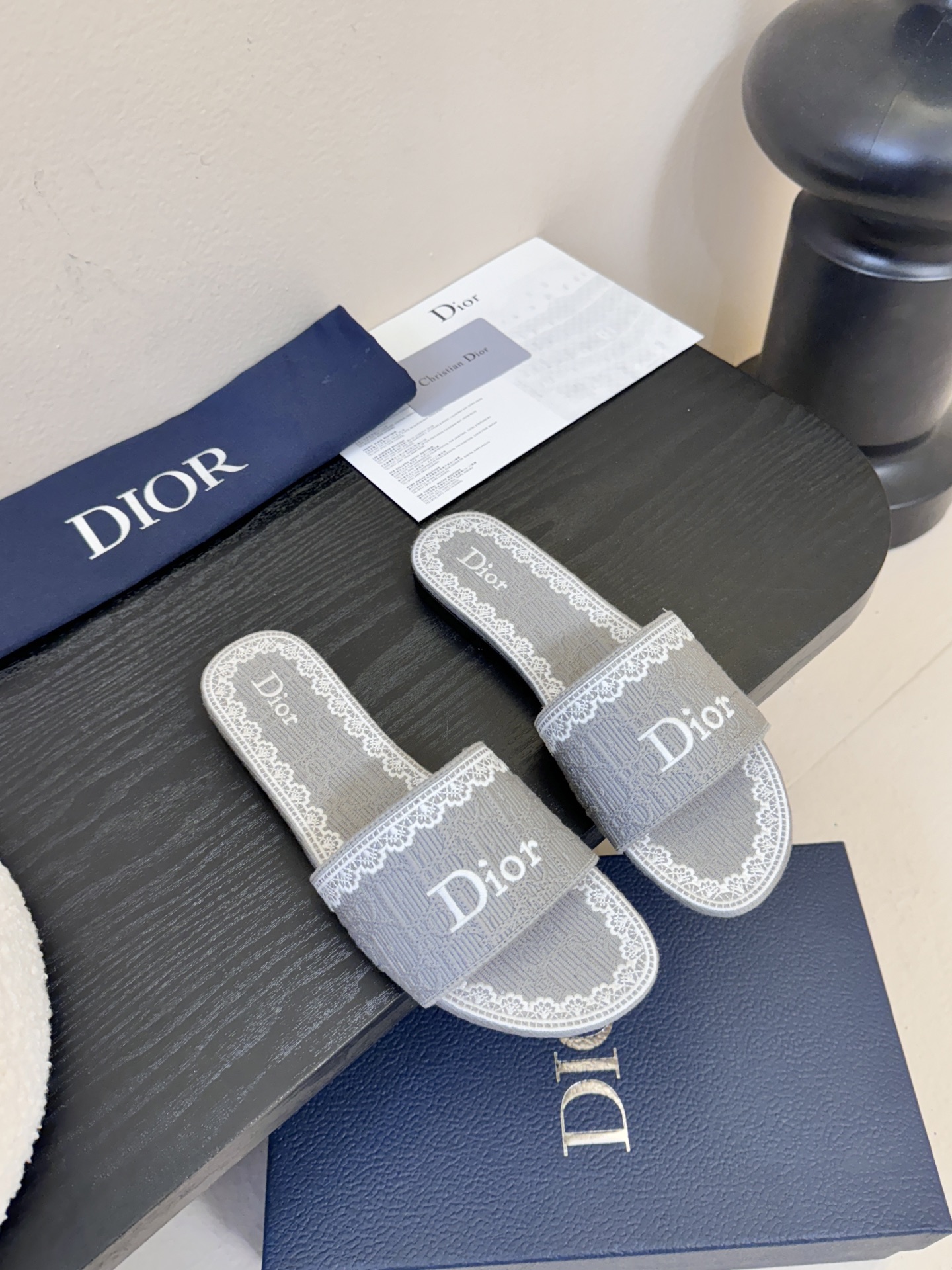 [TOP] Christian Dior Slippers - Grey - 711 Luxury