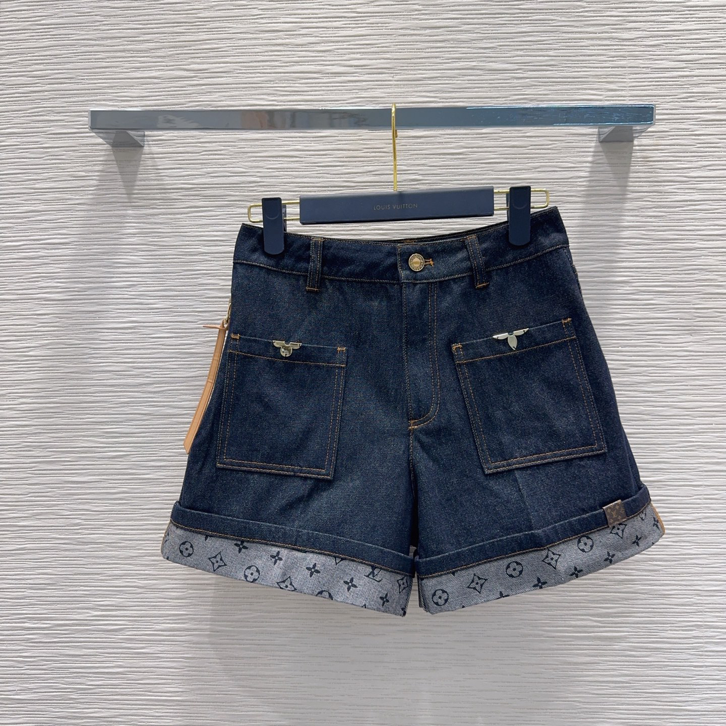 [TOP] Louis Vuitton LV Denim Shorts - Blue
