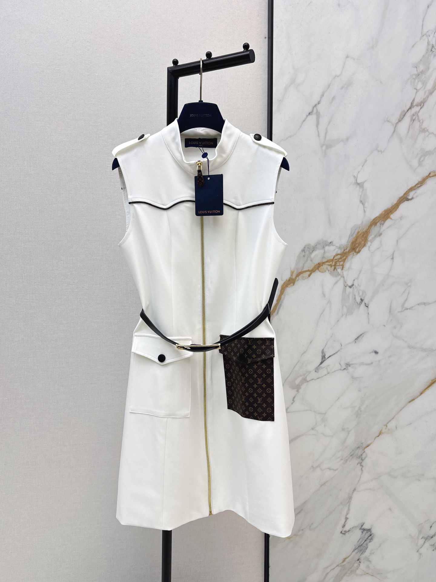 [TOP] Louis Vuitton LV Dress - White