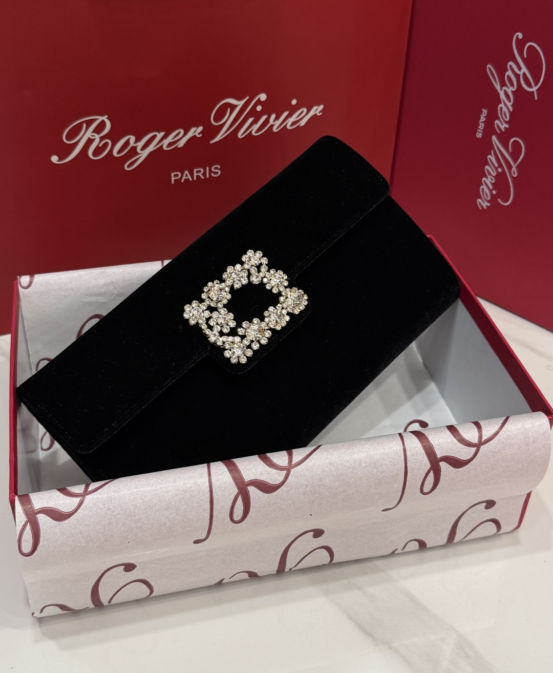[TOP] ROGER VIVIER Diamond Bag 24-3-13 CM - Black - 711 Luxury