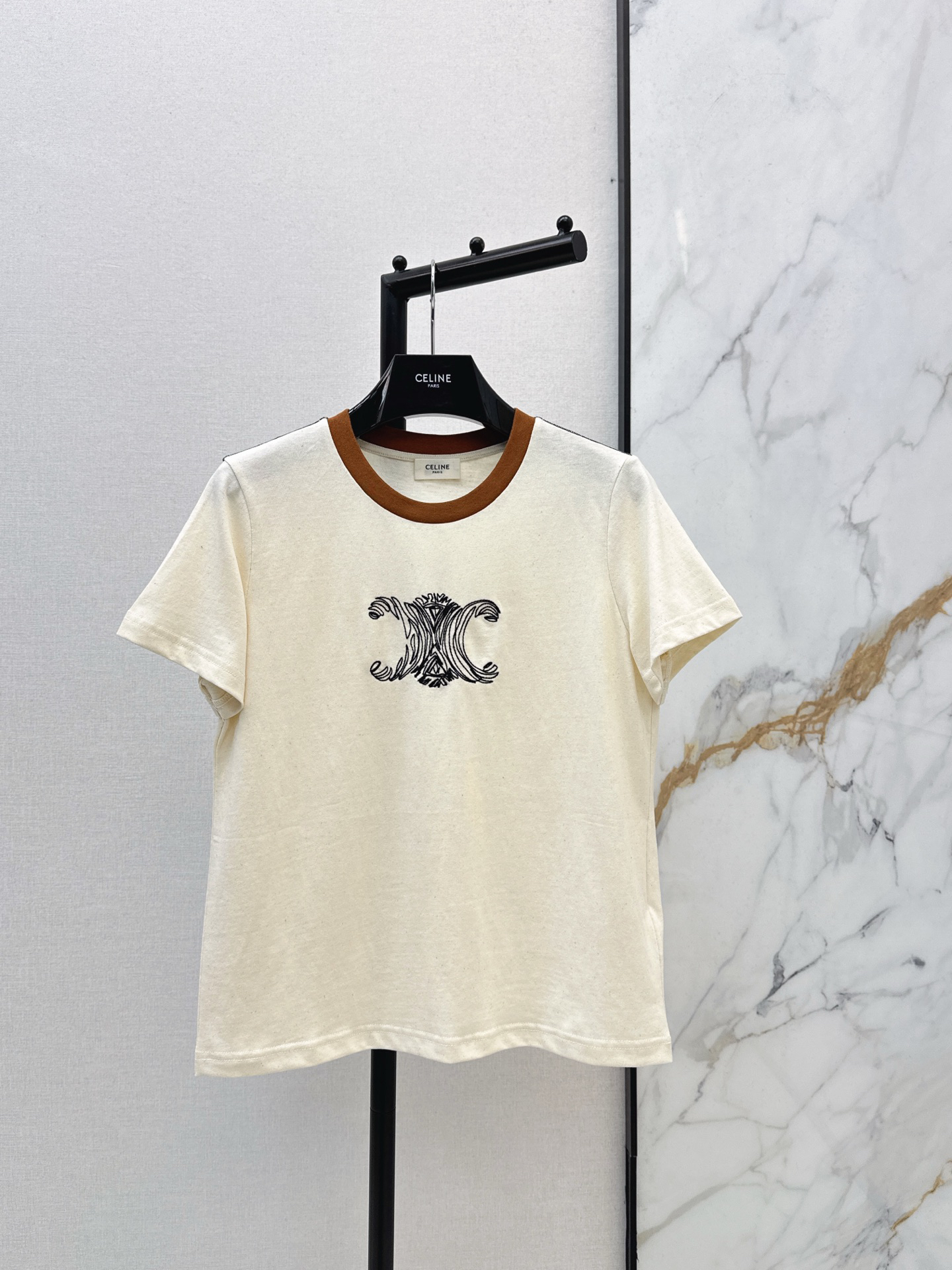 [TOP] CELINE  T-shirt - Beige