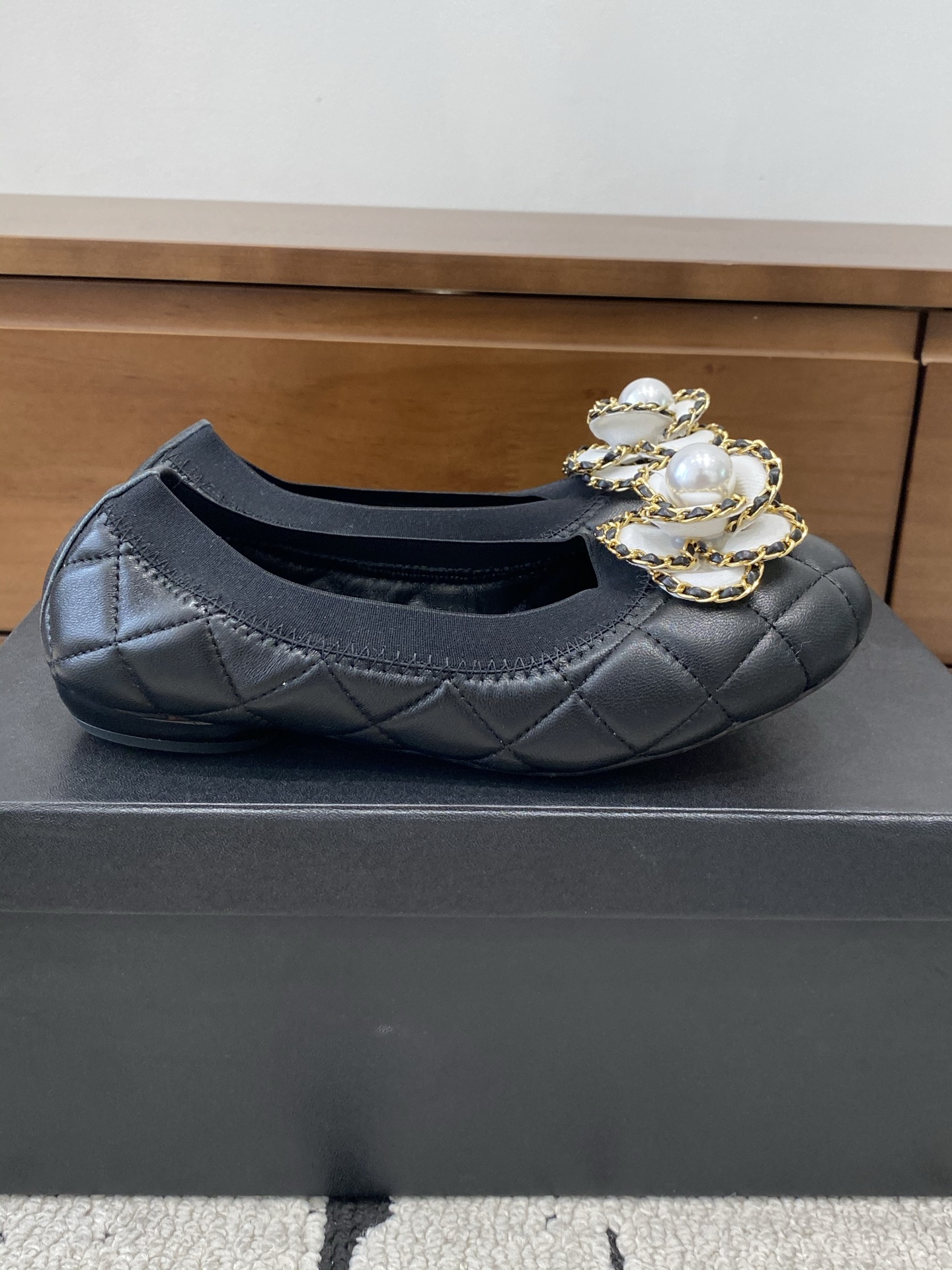 [TOP] CHANEL Flats - Black - 711 Luxury