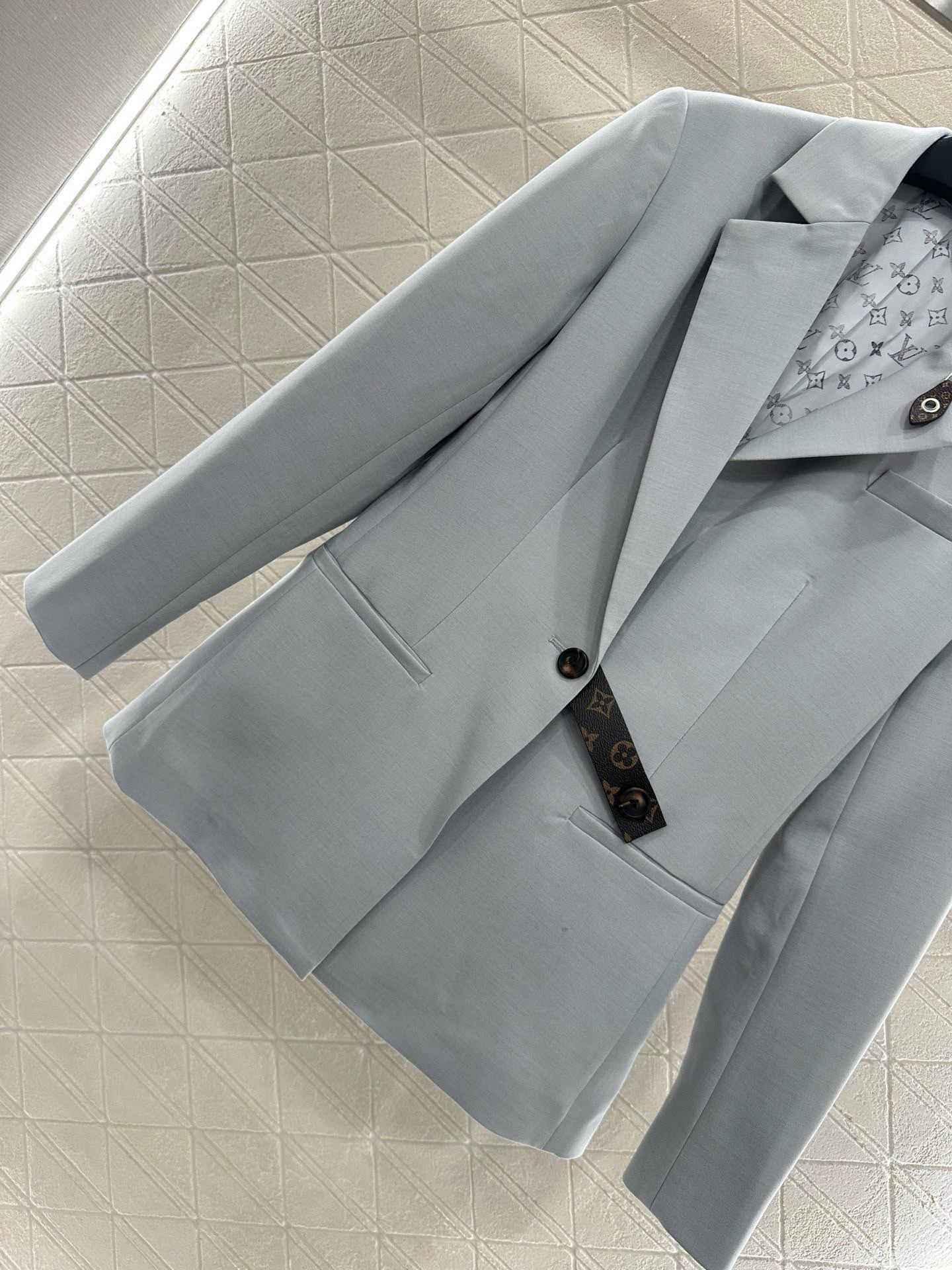 [TOP] Louis Vuitton LV Blazer - Gray