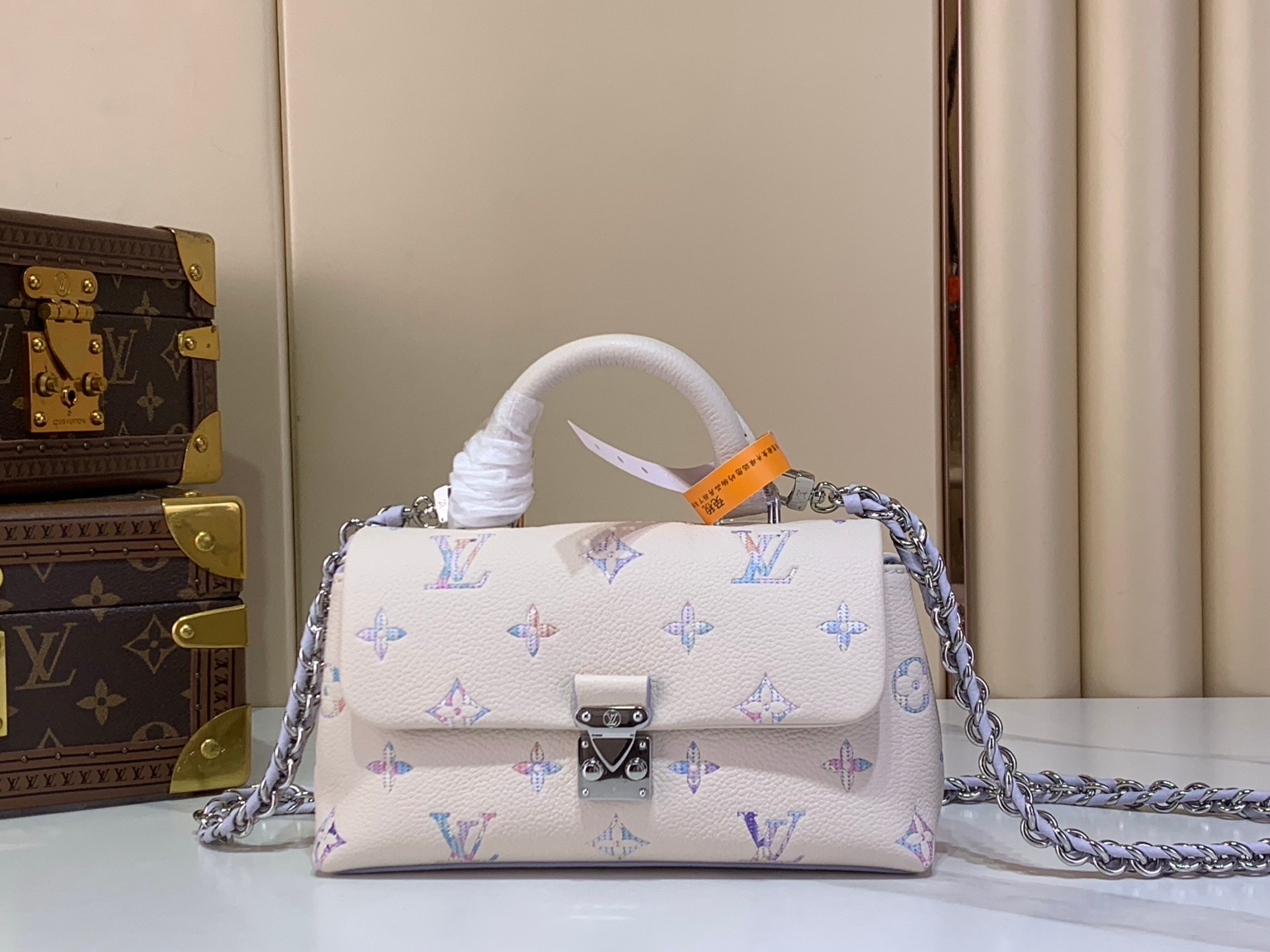 [TOP] Louis Vuitton LV Nano Madeleine Bag 21× 12.5 × 6 cm - Beige - 711 Luxury