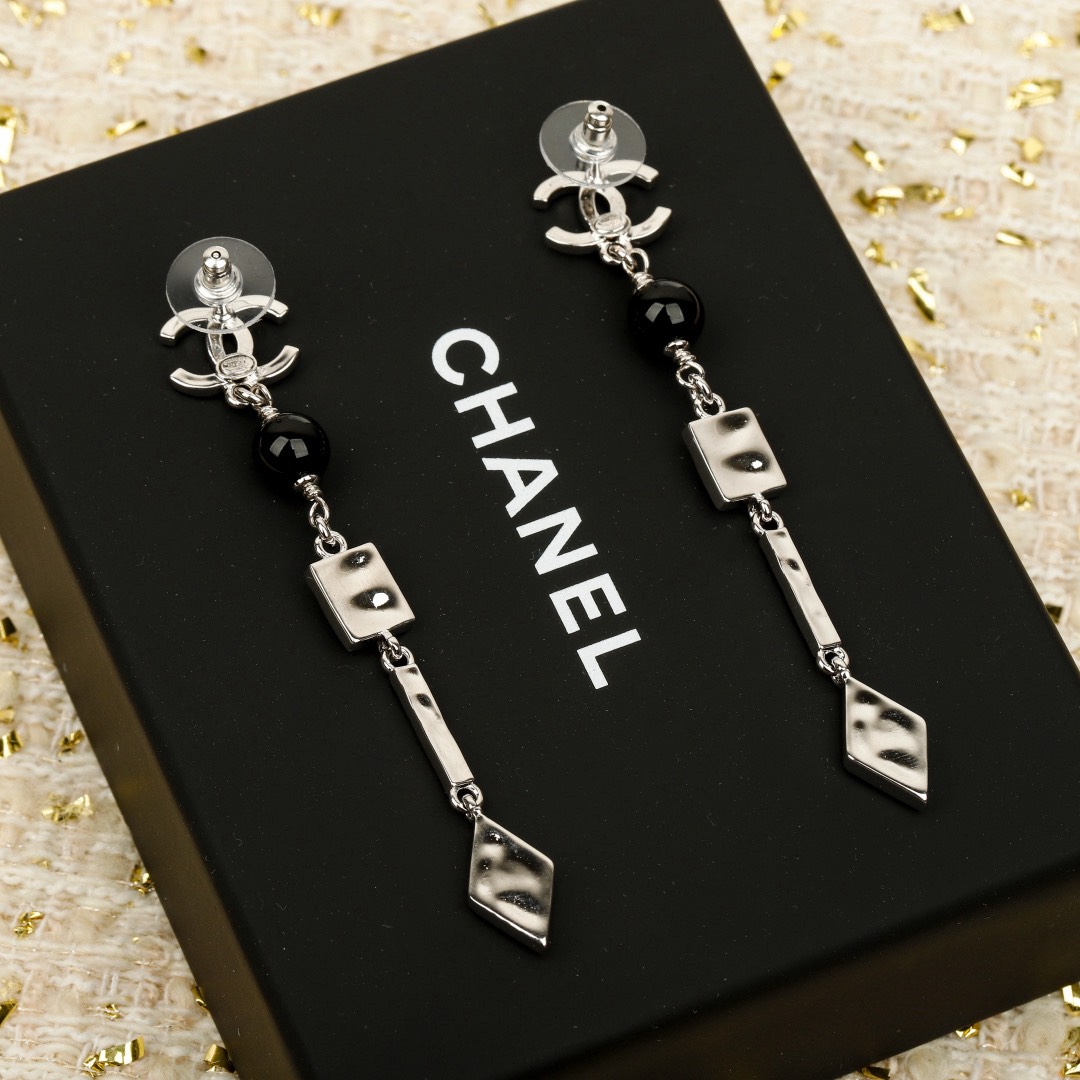 [TOP] CHANEL Earrings - Silver