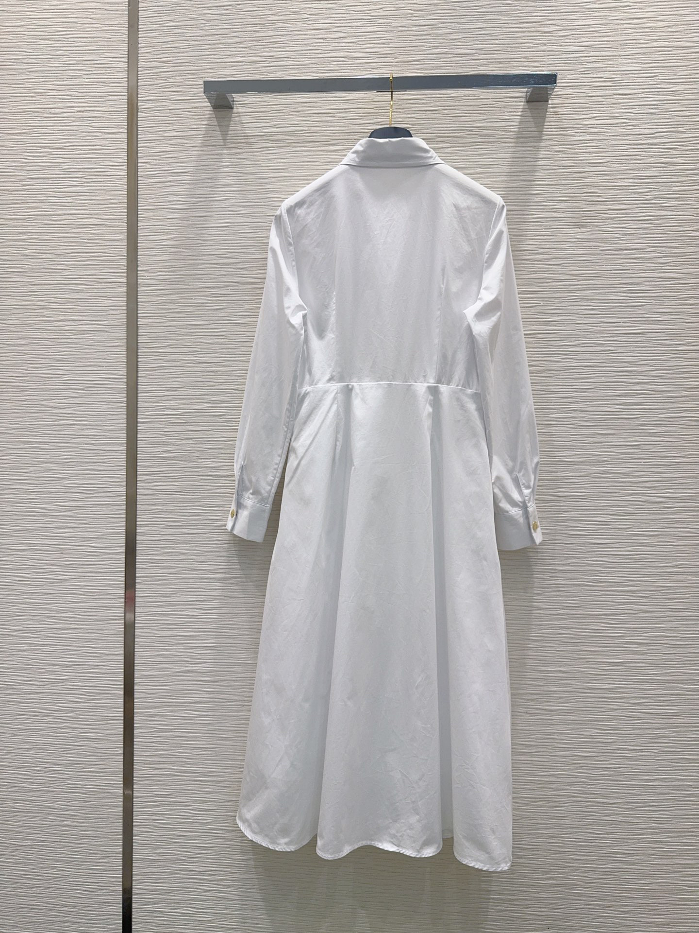 [TOP] Louis Vuitton LV Lapel Belt Shirt Dress - White