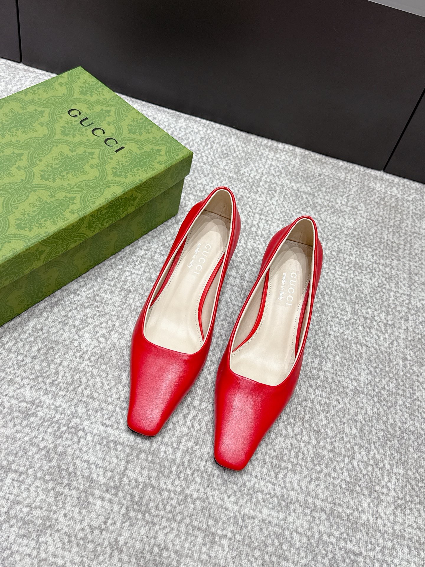 [TOP] GUCCI Pumps - Red - 711 Luxury