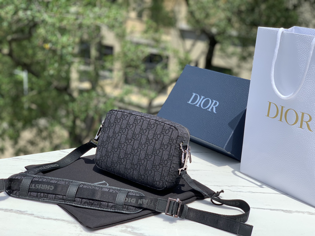 [TOP] Christian Dior Messenger Camera Bag 22x15x6cm - Black - 711 Luxury