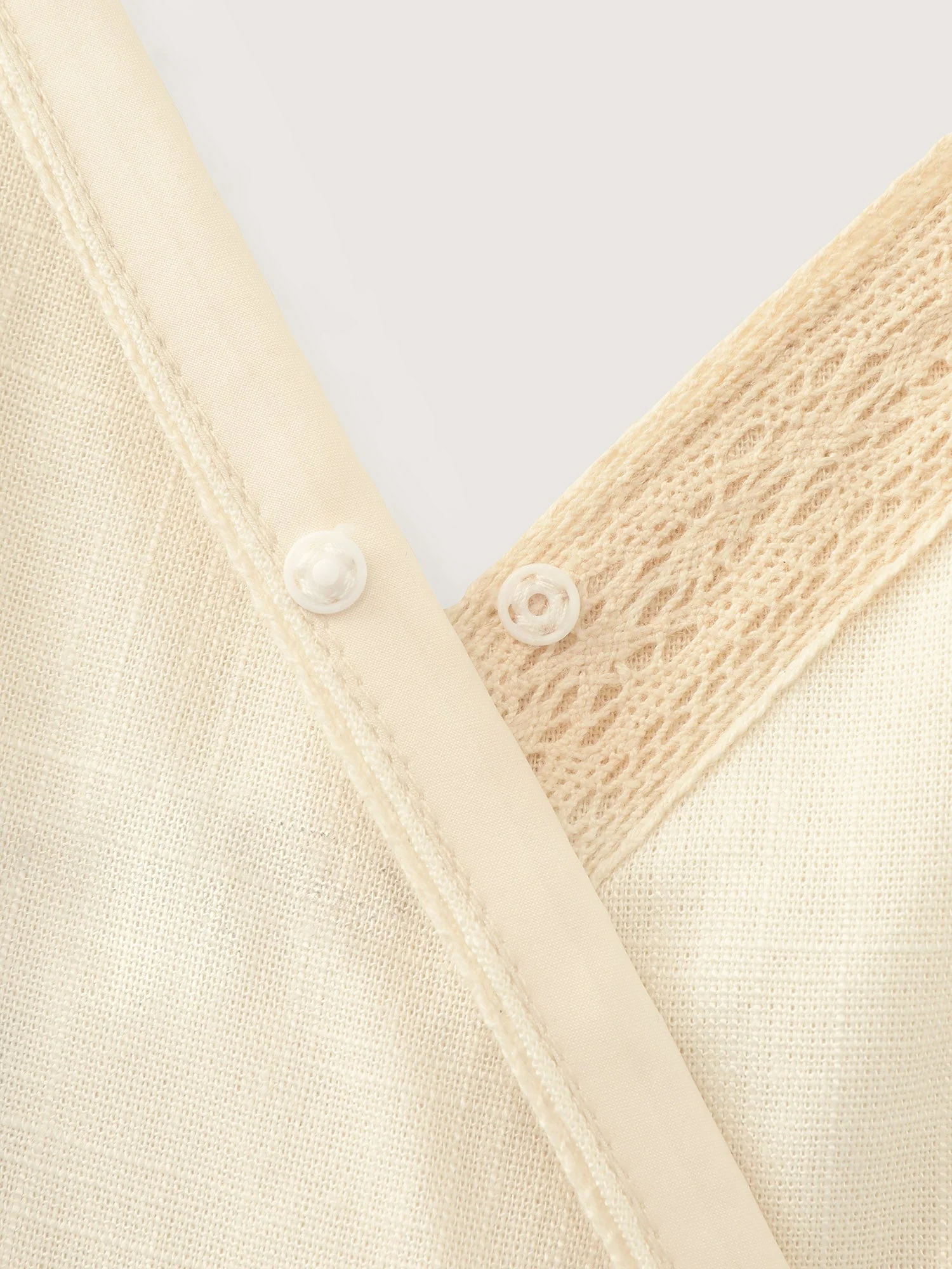 Breathable Contrast Waistline Tank Top