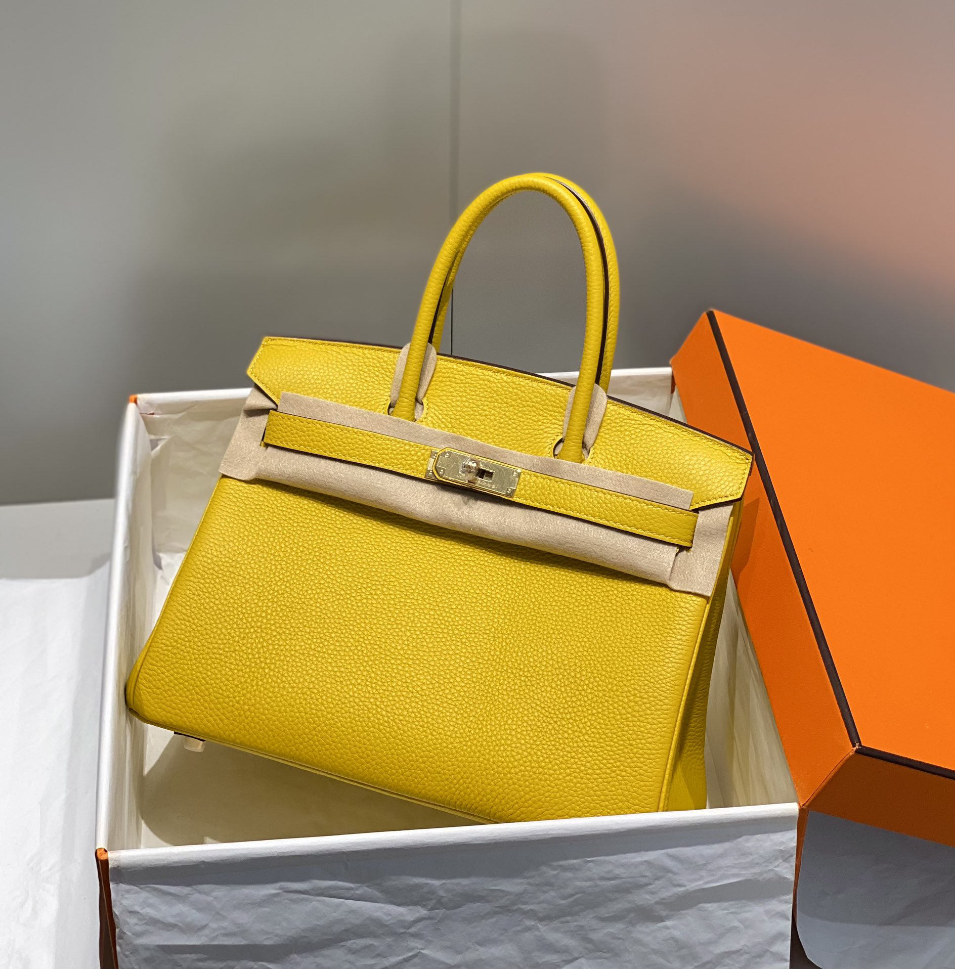 [TOP] HERMES Birkin Togo Leather 30cm - Jaune Ambre & GHW