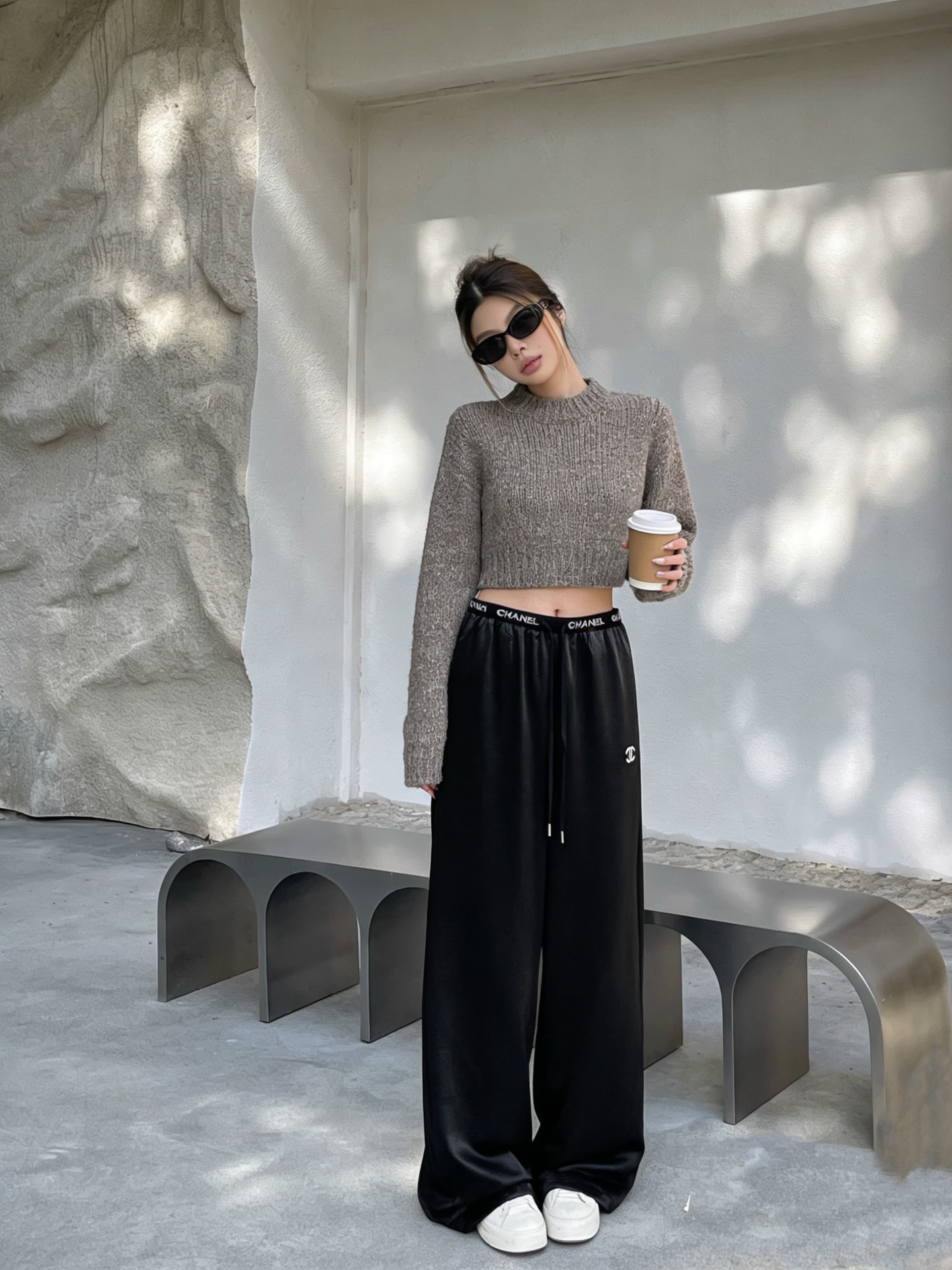 [TOP] CHANEL Pants - Black