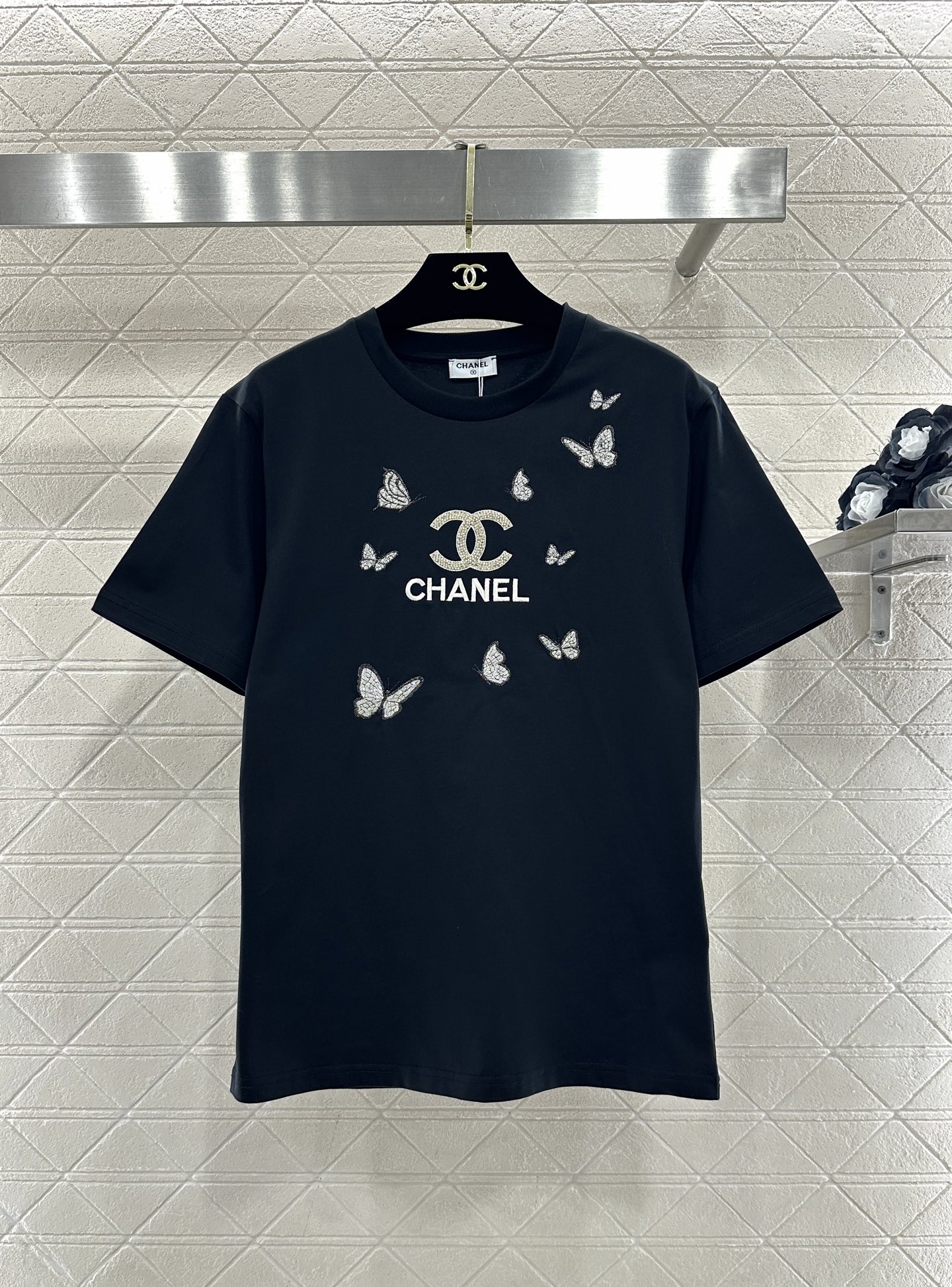 [TOP] CHANEL Women's T-shirt - 2 Colors