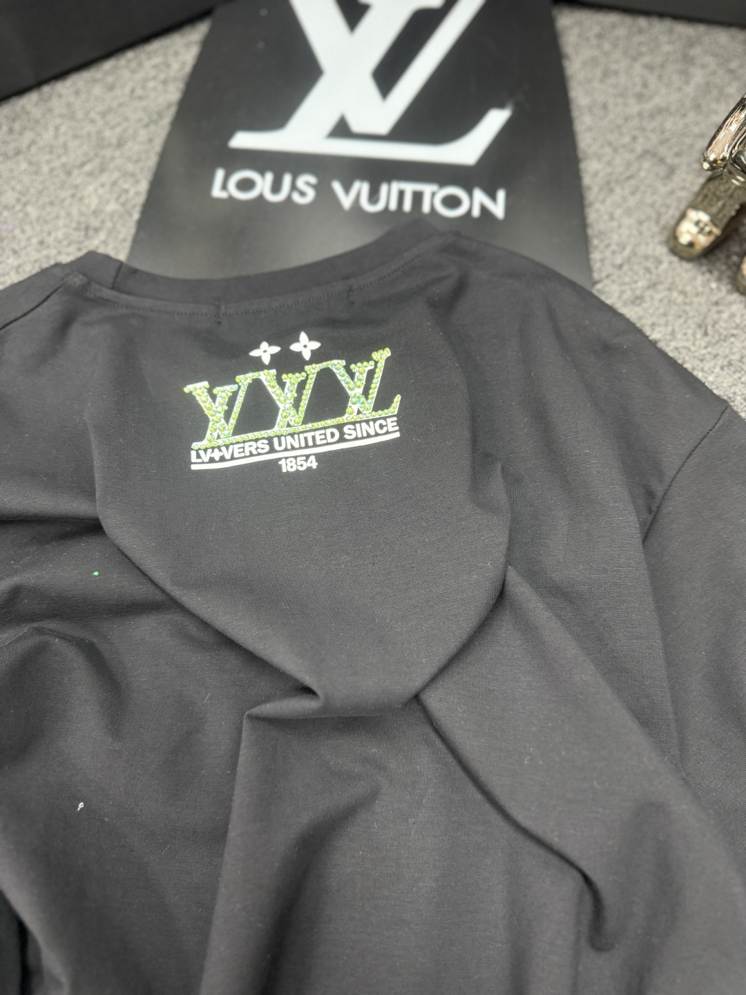 [TOP] Louis Vuitton LV T-shirt - Black