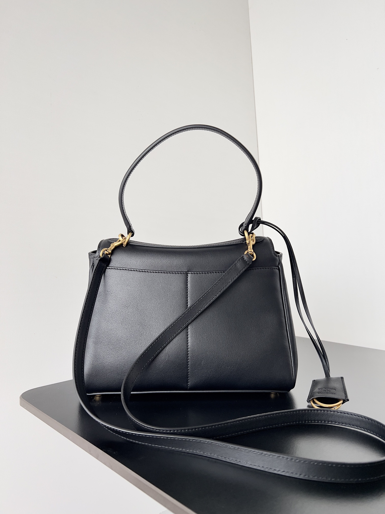 [TOP] BALENCIAGA Rodeo Bag 28.9x20x9.9cm - Black & GHW - 711 Luxury