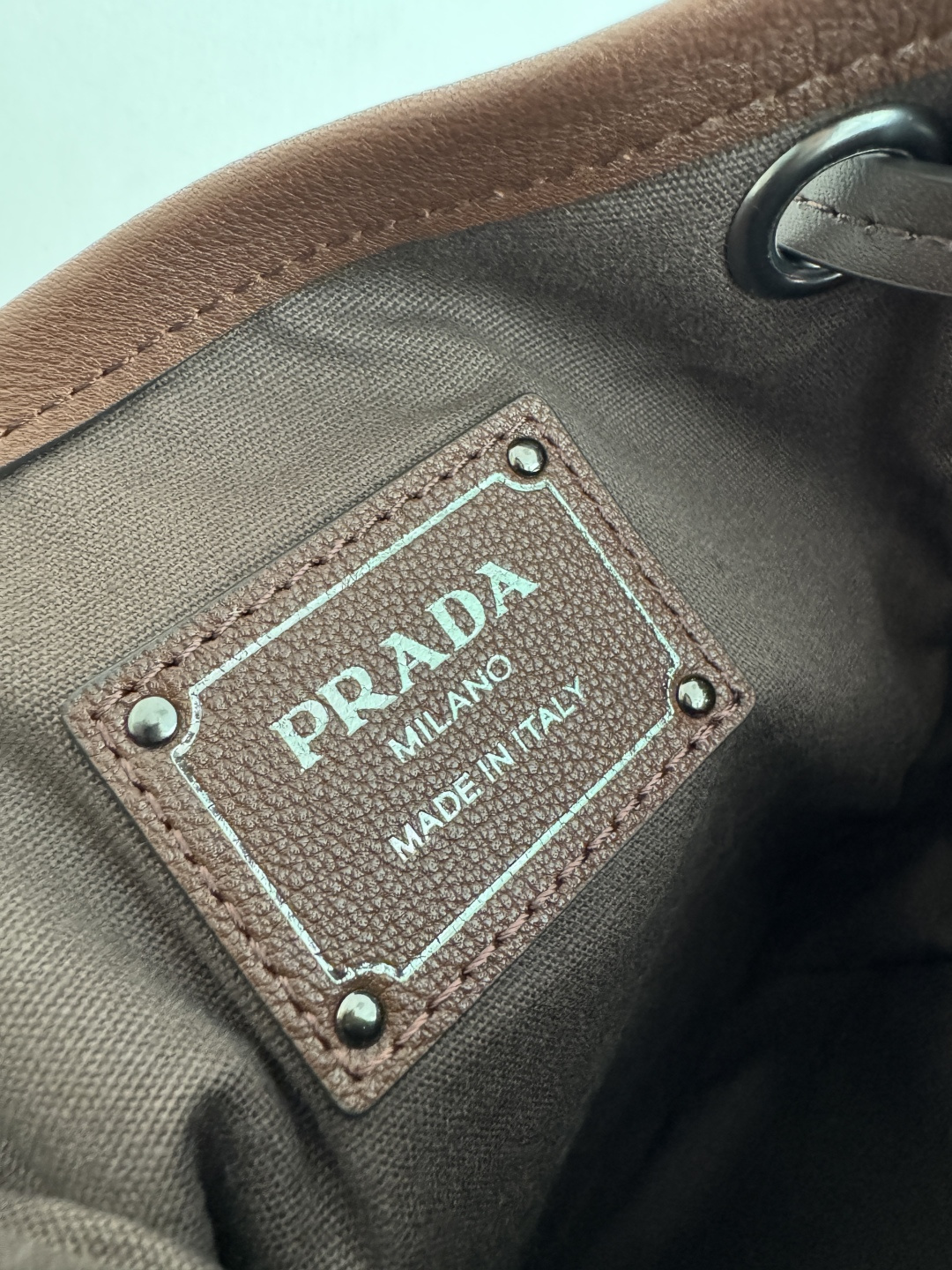 [TOP] PRADA Cowhide Tote Bag 25x24CM - Brown