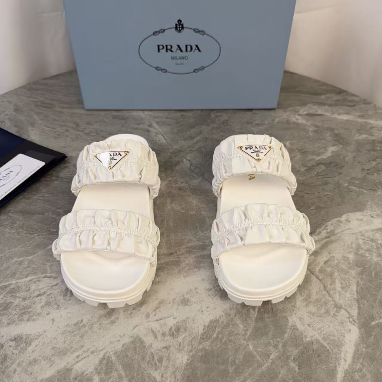 [TOP] PRADA Slippers - Beige - 711 Luxury