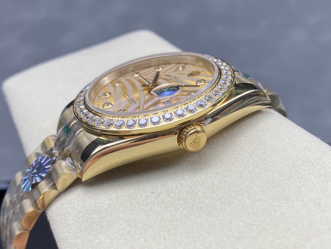 [TOP] ROLEX Men's Watch 41 mm - Gold