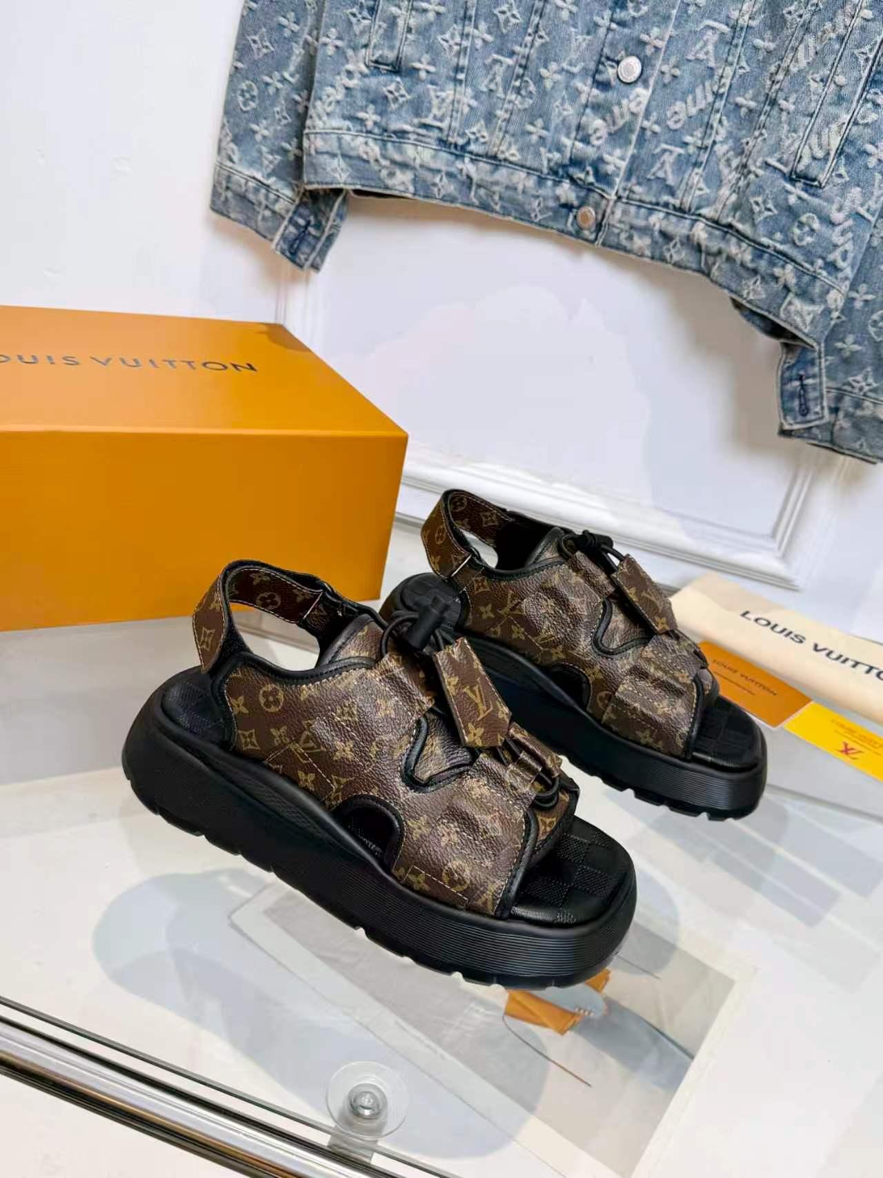 [TOP] Louis Vuitton LV Sandals - Brown - 711 Luxury