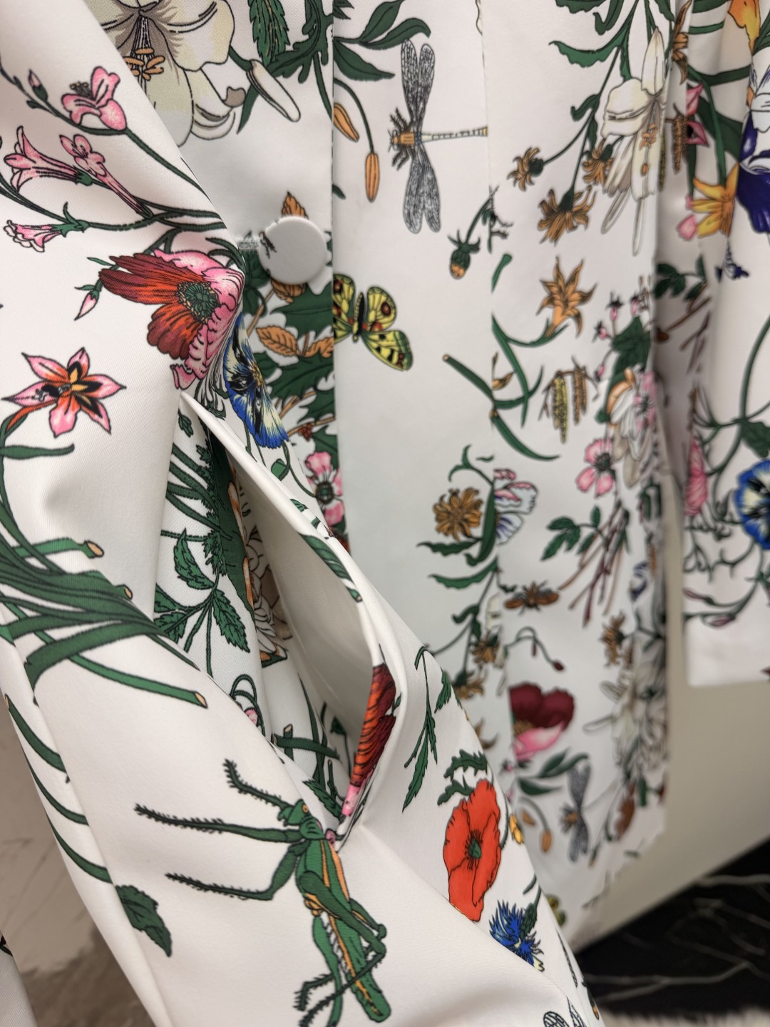 [TOP] GUCCI Coat - White