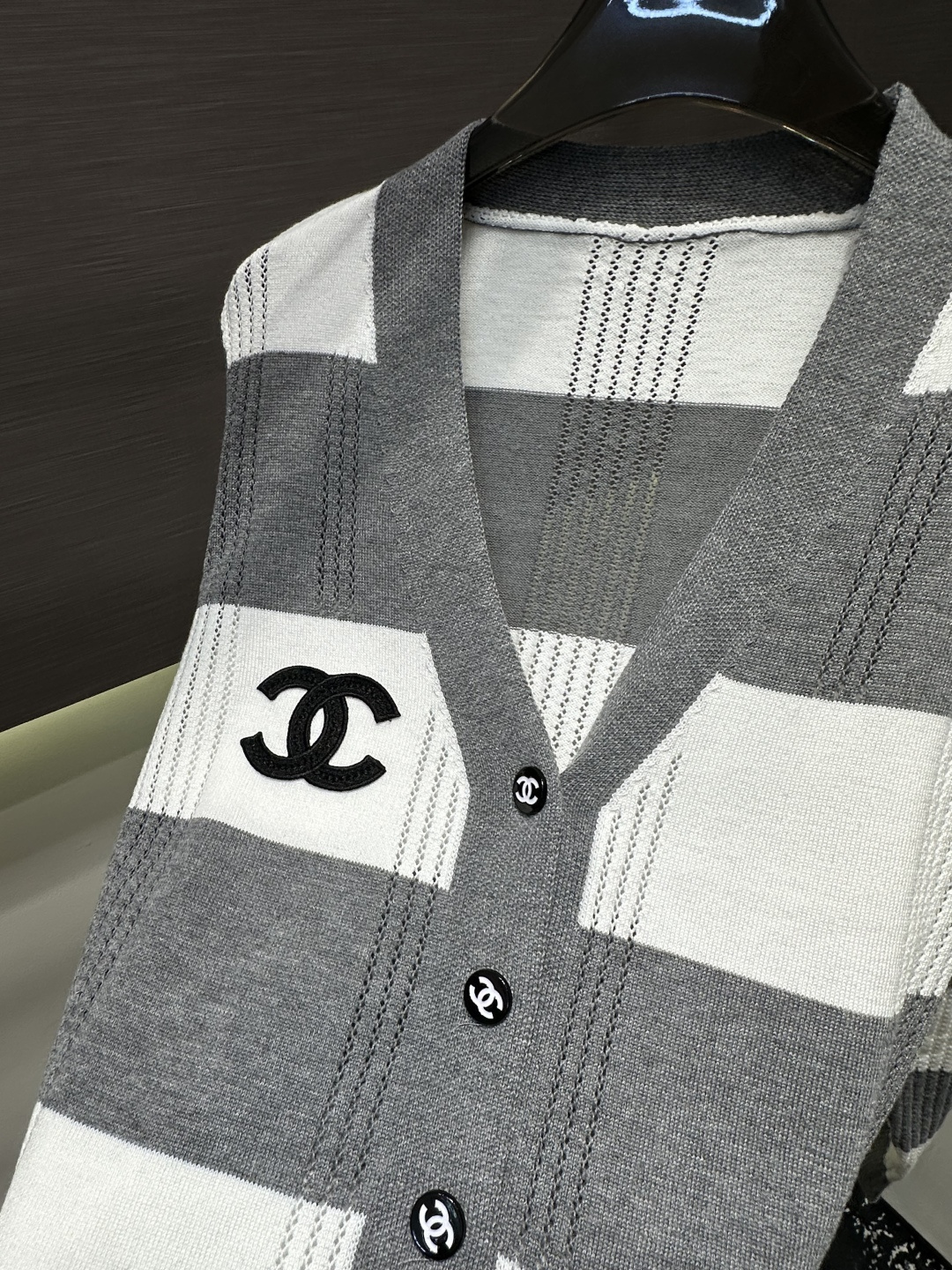 [TOP] CHANEL Knitted Long-sleeved Shirt - 4 Colors - 711 Luxury