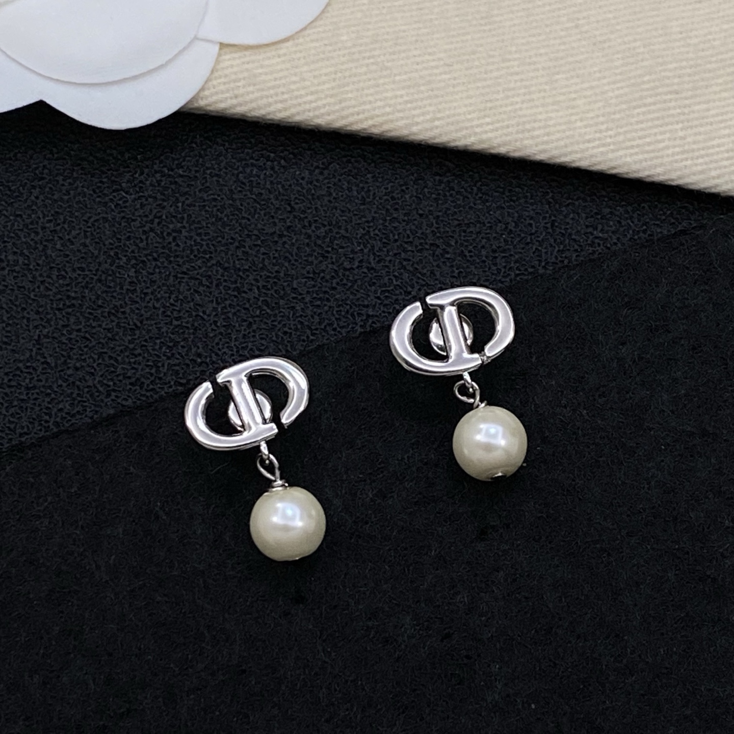 [TOP] Christian Dior Earrings - 2 Color - 711 Luxury