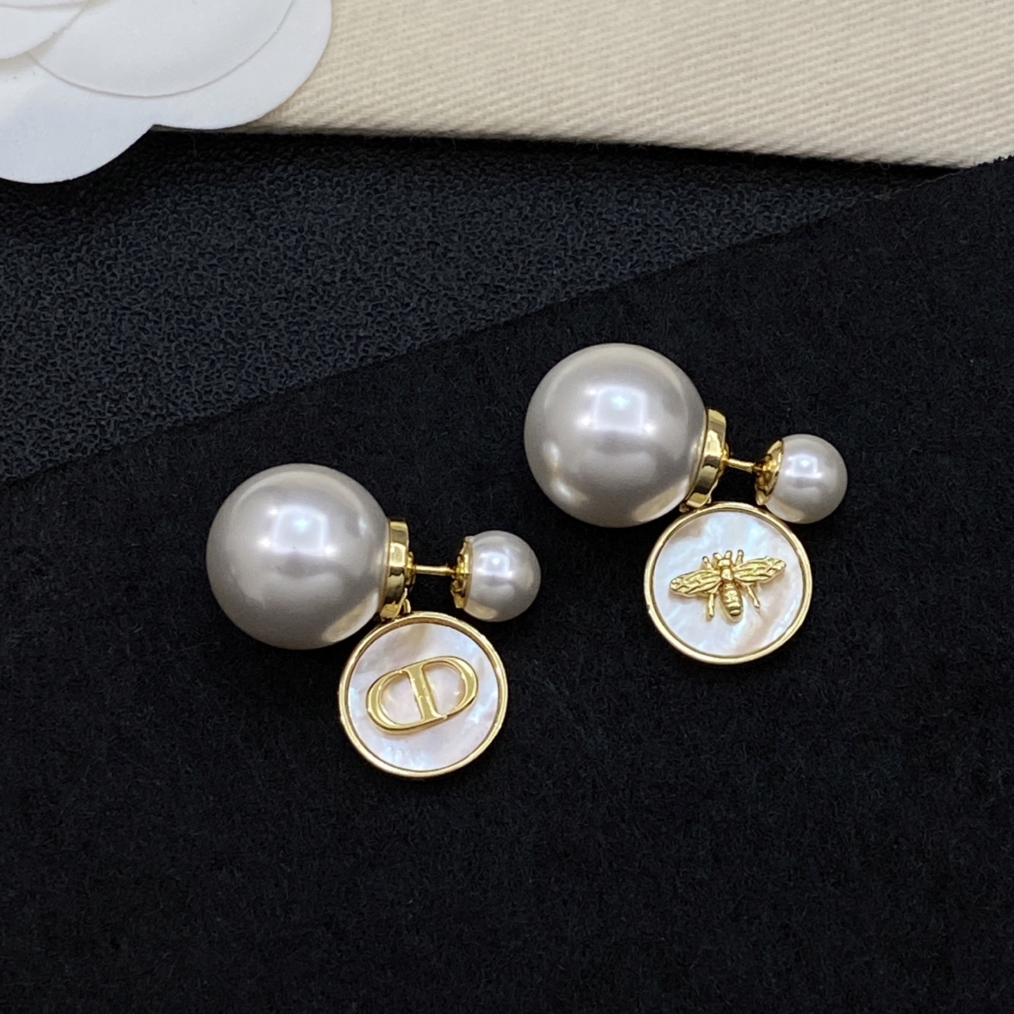 [TOP] Christian Dior Earrings - Gold - 711 Luxury