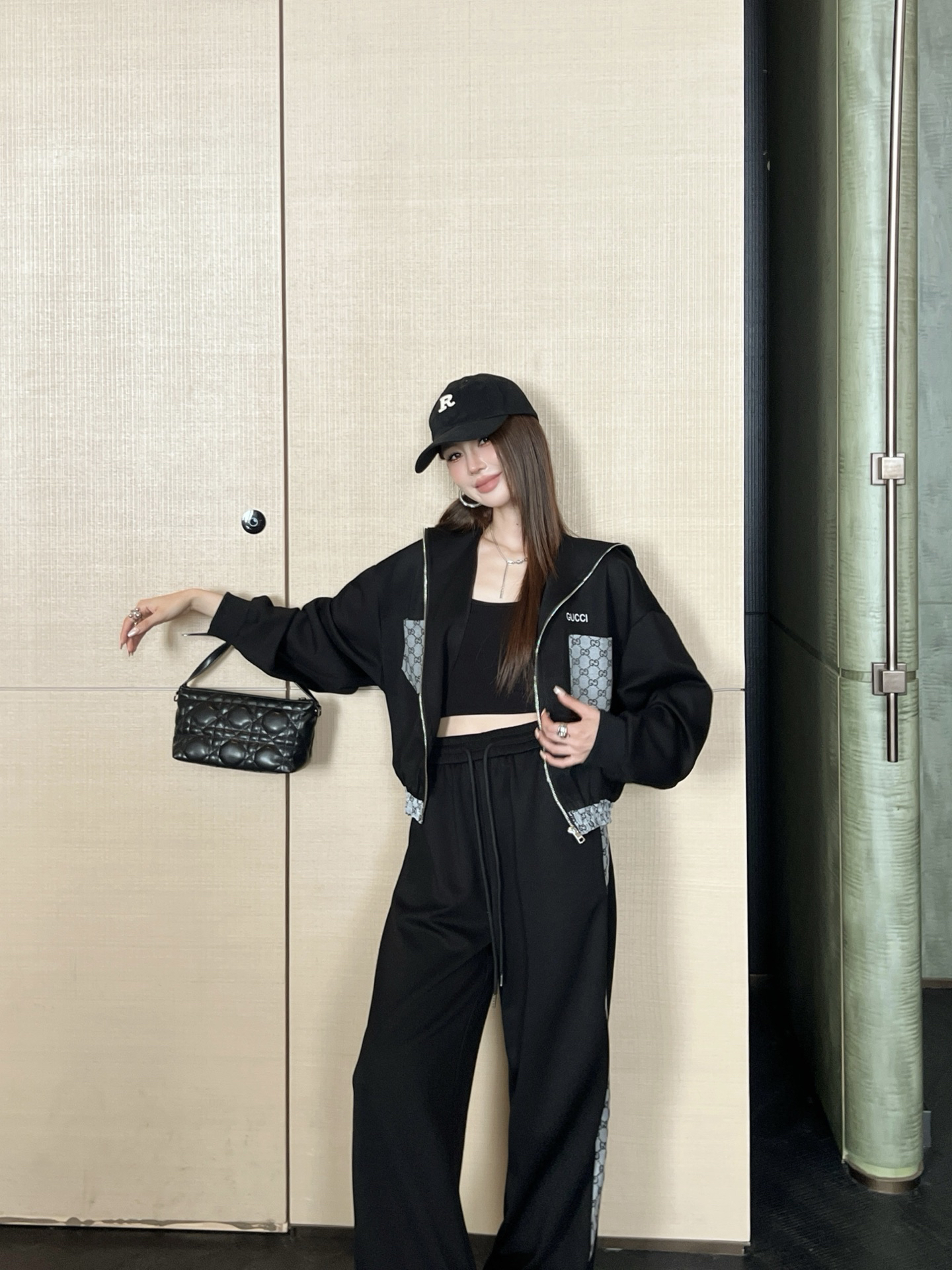 [TOP] GUCCI Tracksuit - Black