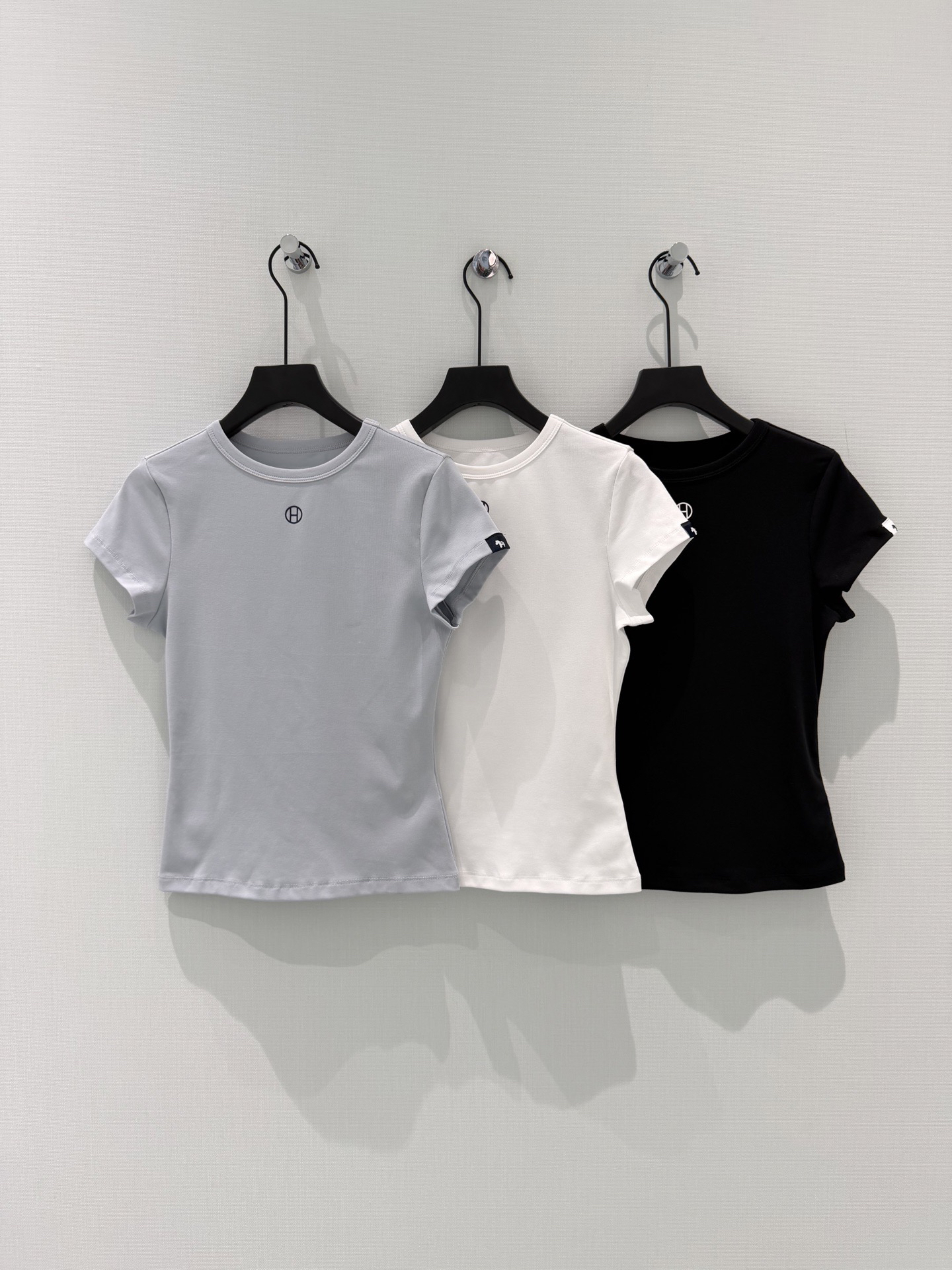 [TOP] HERMES Short-Sleeve T-Shirt - 3 Colors