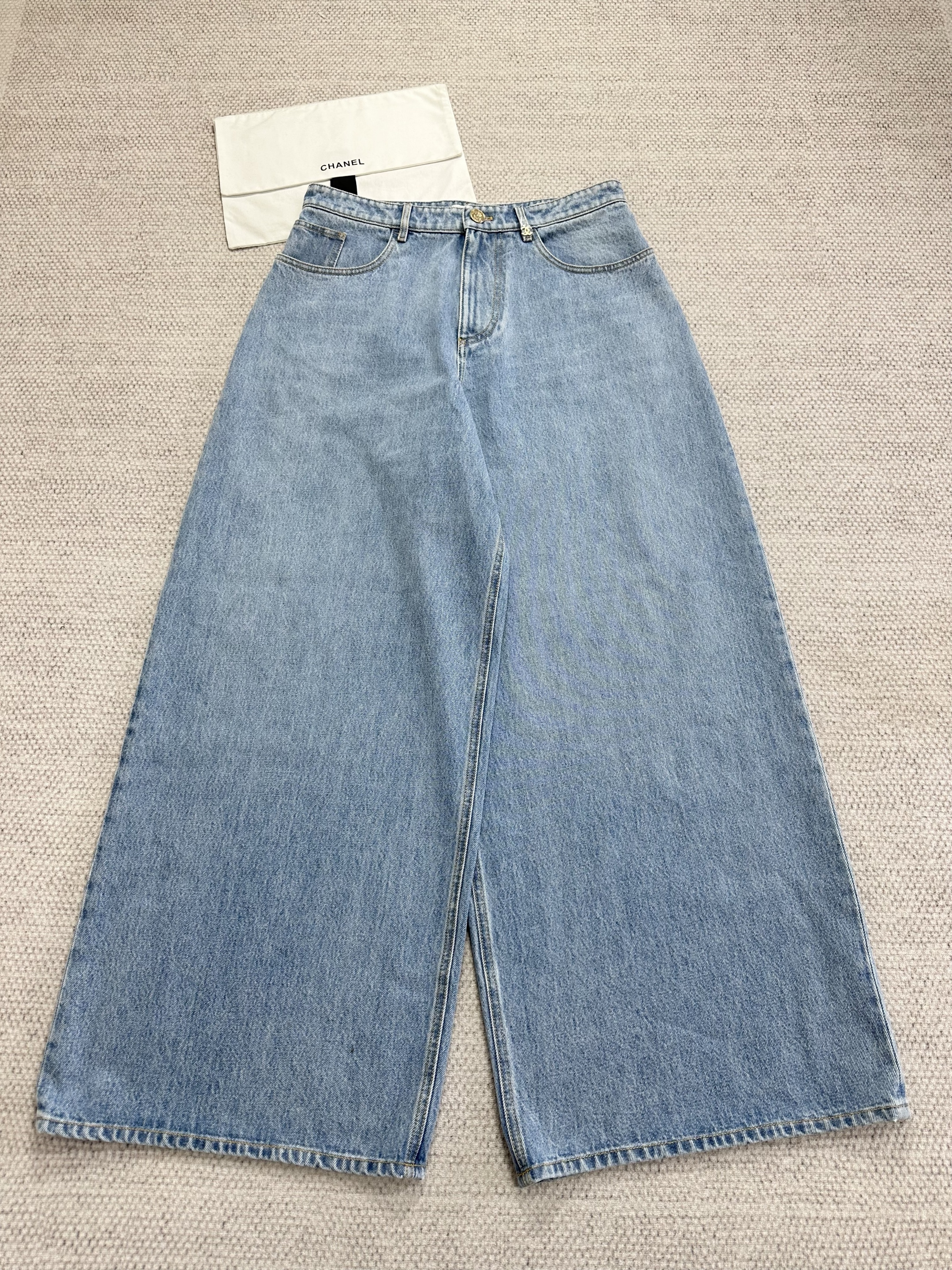 Chanel Top-quality Version CC Wide Leg Jeans#388830